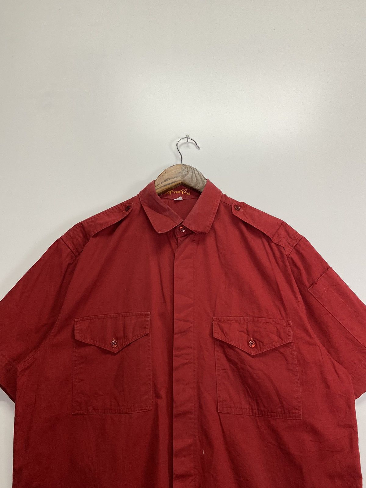 Vintage Vintage DHL Worldwide Express Shirt Size US L / EU 52-54 / 3 - 7 Thumbnail