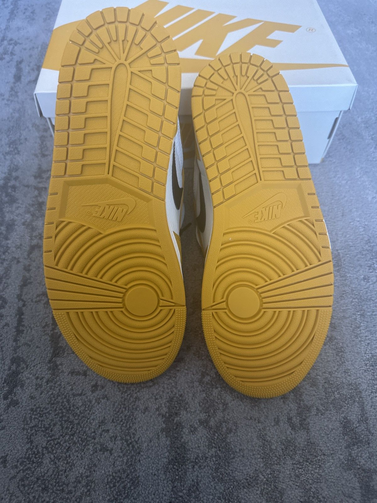Jordan Brand Brand New- 10.5M Air Jordan 1 Yellow Ochre Size US 10.5 / EU 43-44 - 17 Thumbnail