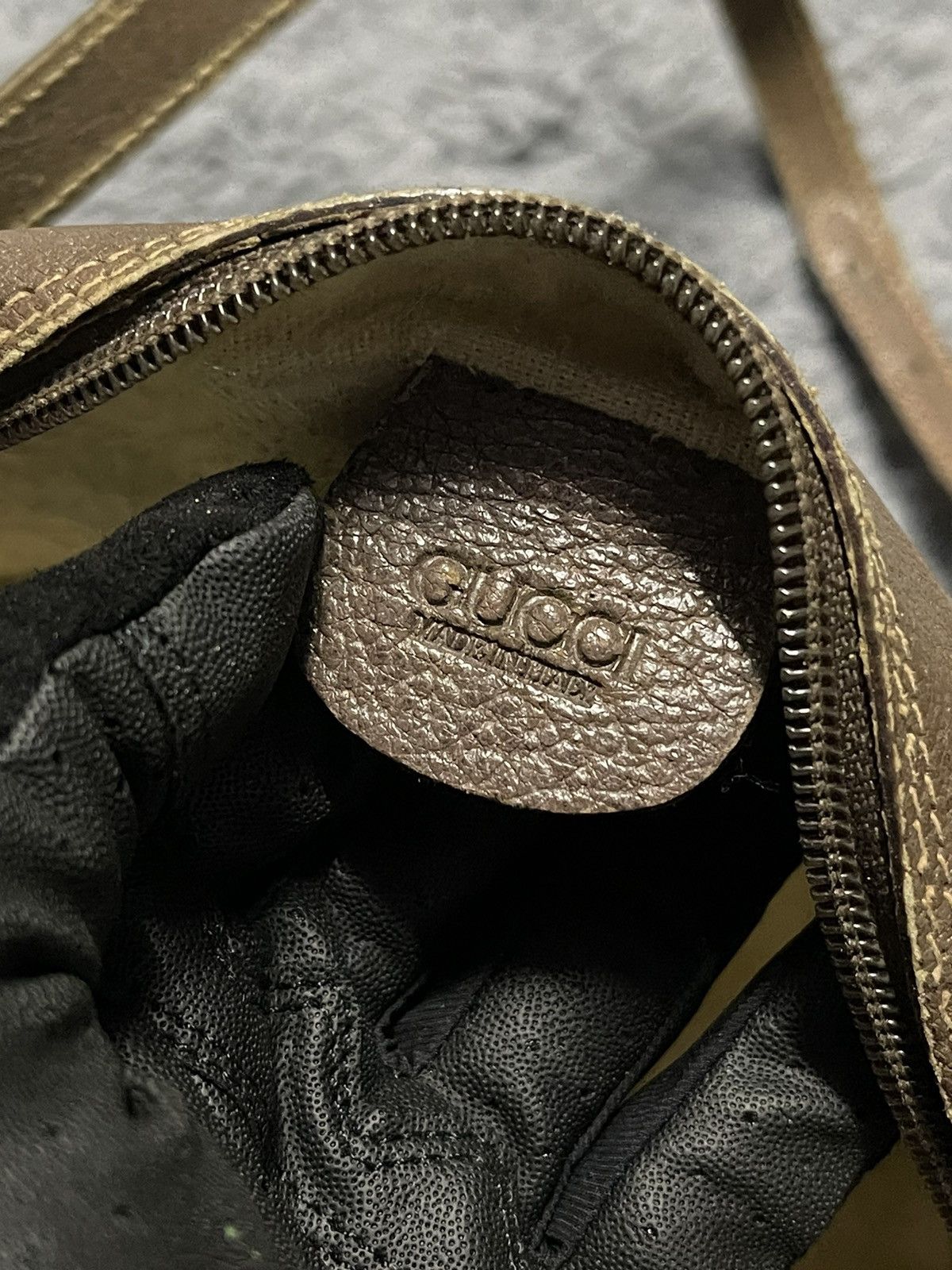 Gucci × Vintage Vintage Gucci Sling Bag Monogram Size ONE SIZE - 12 Thumbnail