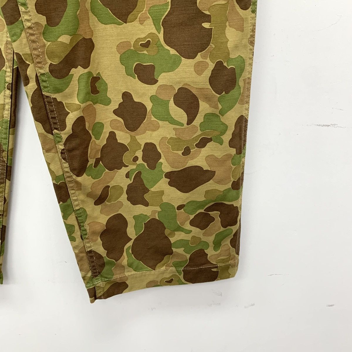 Celine Celine Color-block Camouflage Cotton Cargo Pants K26WX Size 27" / US 4 / IT 40 - 5 Thumbnail