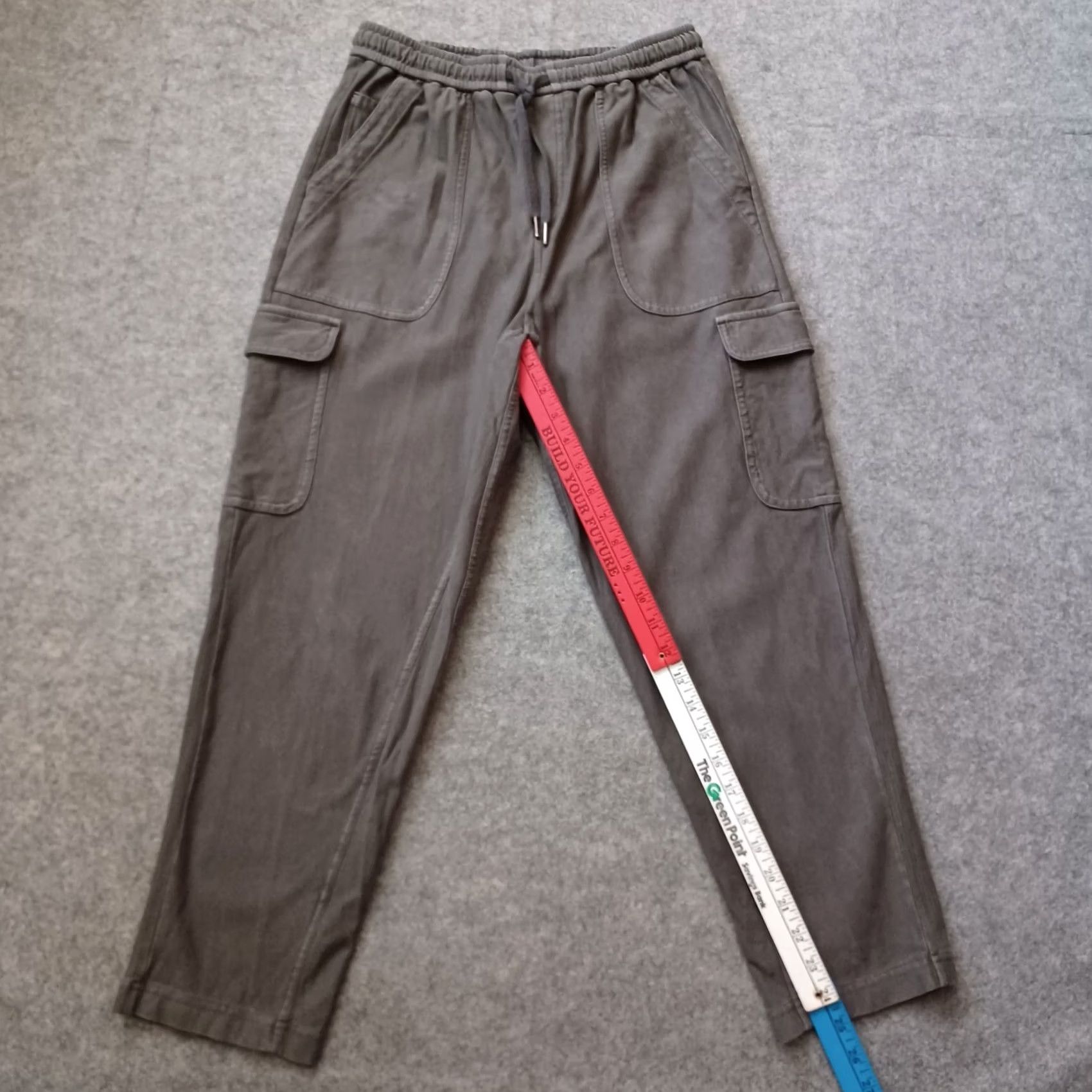Athleta Athleta Farallon Cargo Crop Pants Womens 6 Olive Green Drawstring Pockets Cropped Activewear Size 28" / US 6 / IT 42 - 4 Thumbnail
