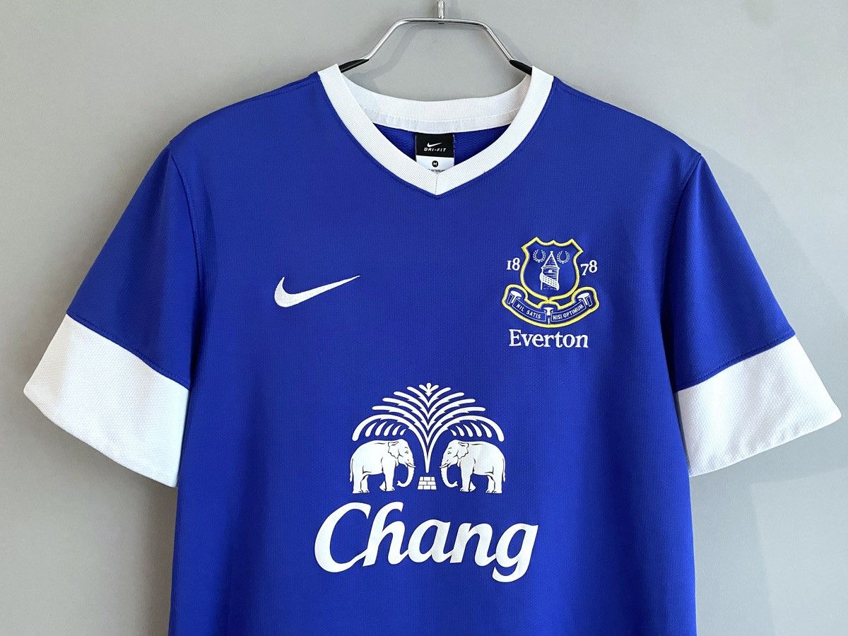 Nike Nike FC Everton 2012/2013 Home Soccer Jersey, M 510520-471 Size US M / EU 48-50 / 2 - 4 Thumbnail