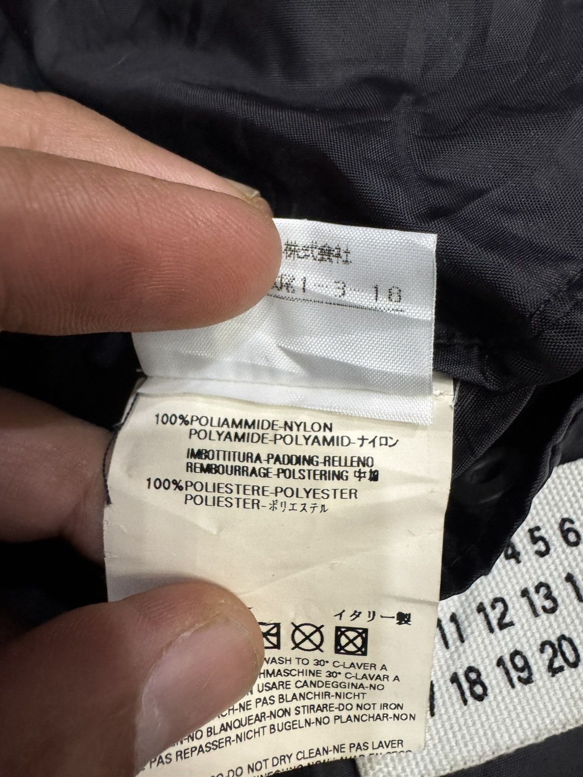 Maison Margiela VINTAGE MAISON MARGIELA DISTRESSED LOOK PUFFER JACKET COAT Size US L / EU 52-54 / 3 - 11 Thumbnail