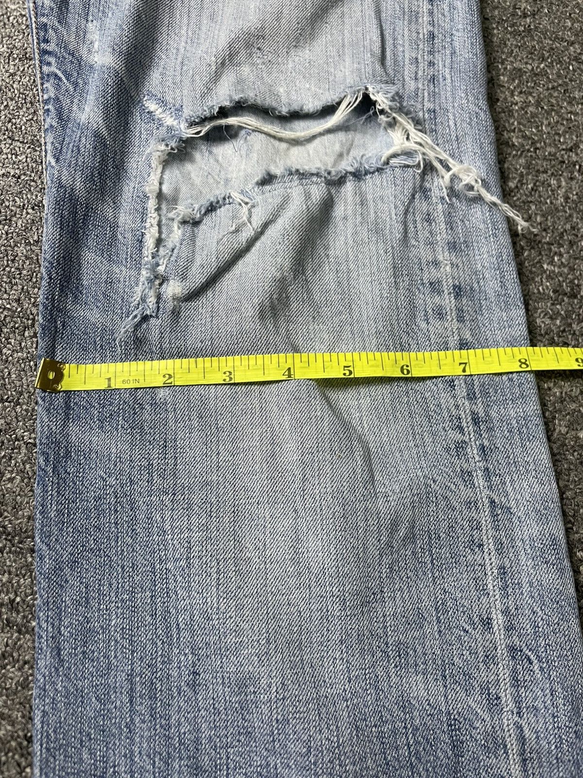 Levi's × Vintage Vintage Levi’s Distressed Denim Jeans (67) Size US 30 / EU 46 - 10 Thumbnail