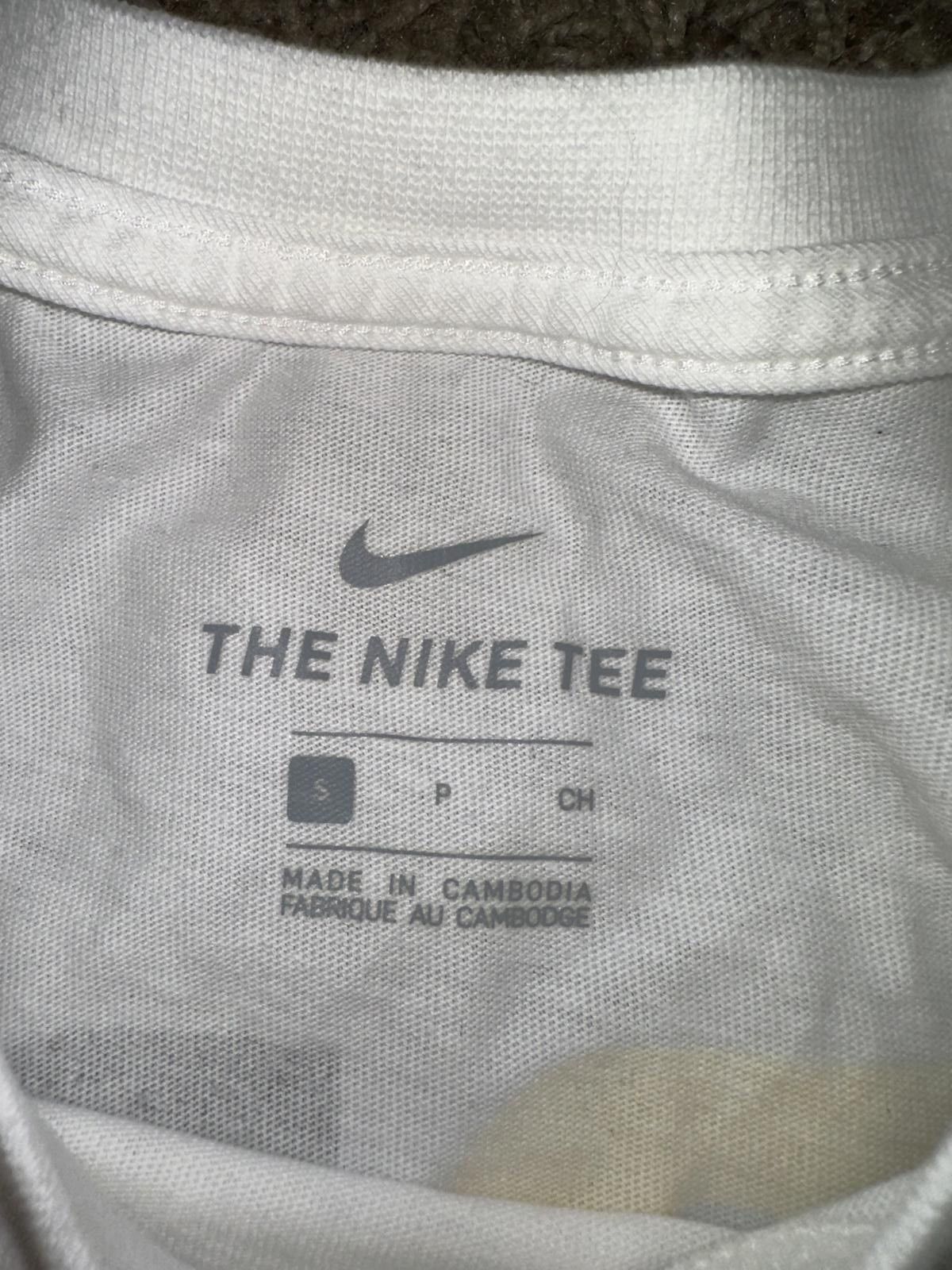 Nike Nike Men’s The Van 2024 France Paris Olympics Employee Exclusive T-Shirt Size US S / EU 44-46 / 1 - 4 Thumbnail