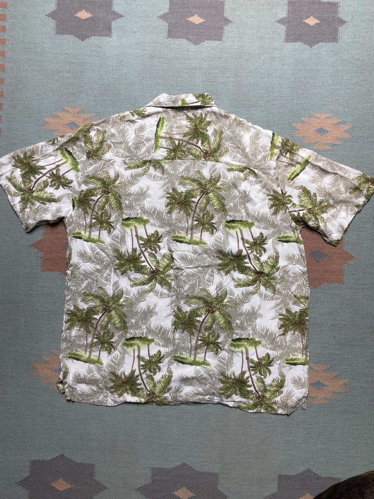 Vintage rayon loop collar hawaiian shirt 90s palm trees large Size US L / EU 52-54 / 3 - 7 Thumbnail