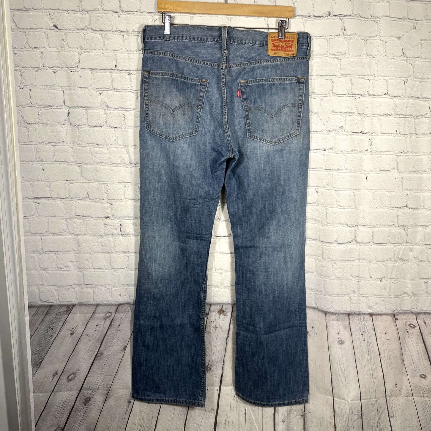 Levi's Levi’s 527 Jeans Men's 36x34 Blue Bootcut 100% Cotton Workwear Medium Wash Slim Zip Closure Size US 36 / EU 52 - 7 Thumbnail