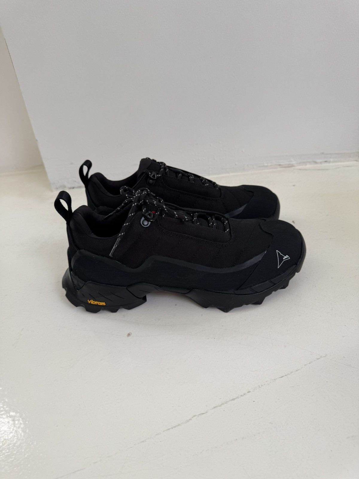 ROA ROA Black Katharina Low-top Shoes Size US 10 / EU 43 - 2 Thumbnail