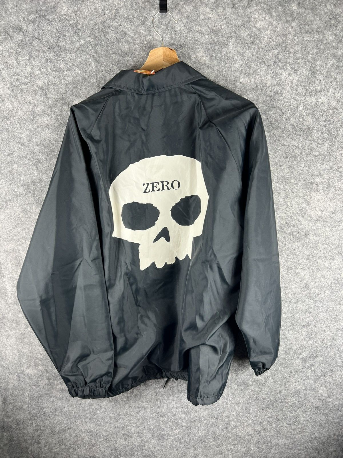 image of Flip Skateboards x Shortys Skateboards Vintage Zero Skateboards Windbreaker Size XL in Black, Men's