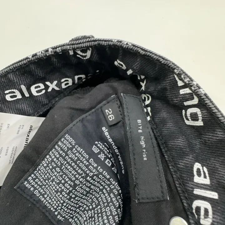 Alexander Wang Alexander Wang Logo Shorts for Women, Black - Size 26" / US 2 / IT 38 - 4 Thumbnail