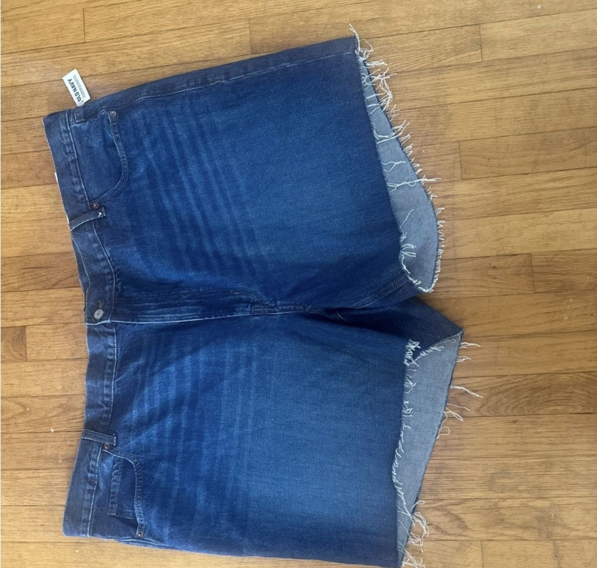Old Navy Old Navy blue jean shorts size 28 Size 42" / US 20 - 1 Thumbnail