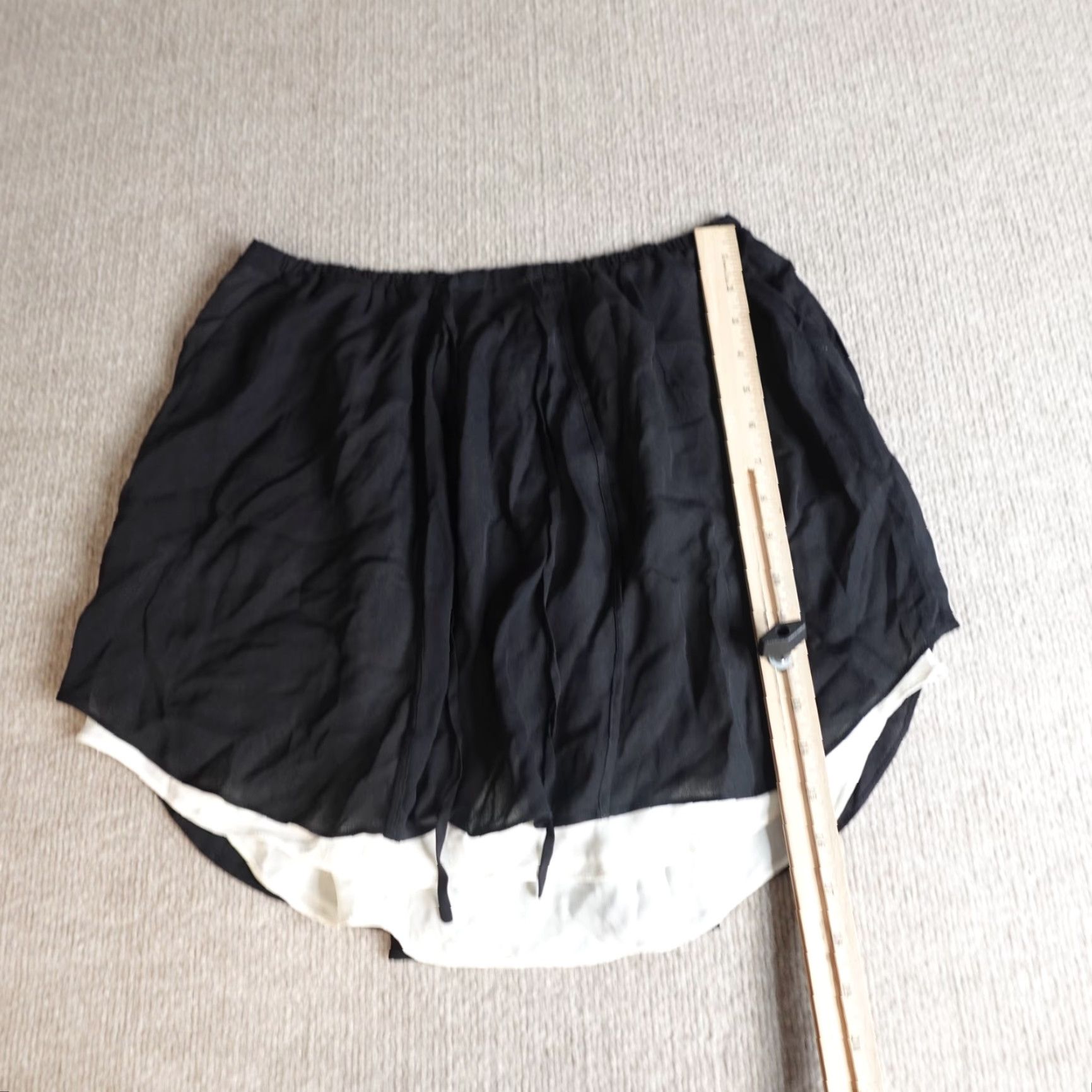 Vintage ALC Womens Skirt Mini Short Black Silk Lined 100% Silk Drawstring Regular M Size 32" / US 10 / IT 46 - 3 Thumbnail