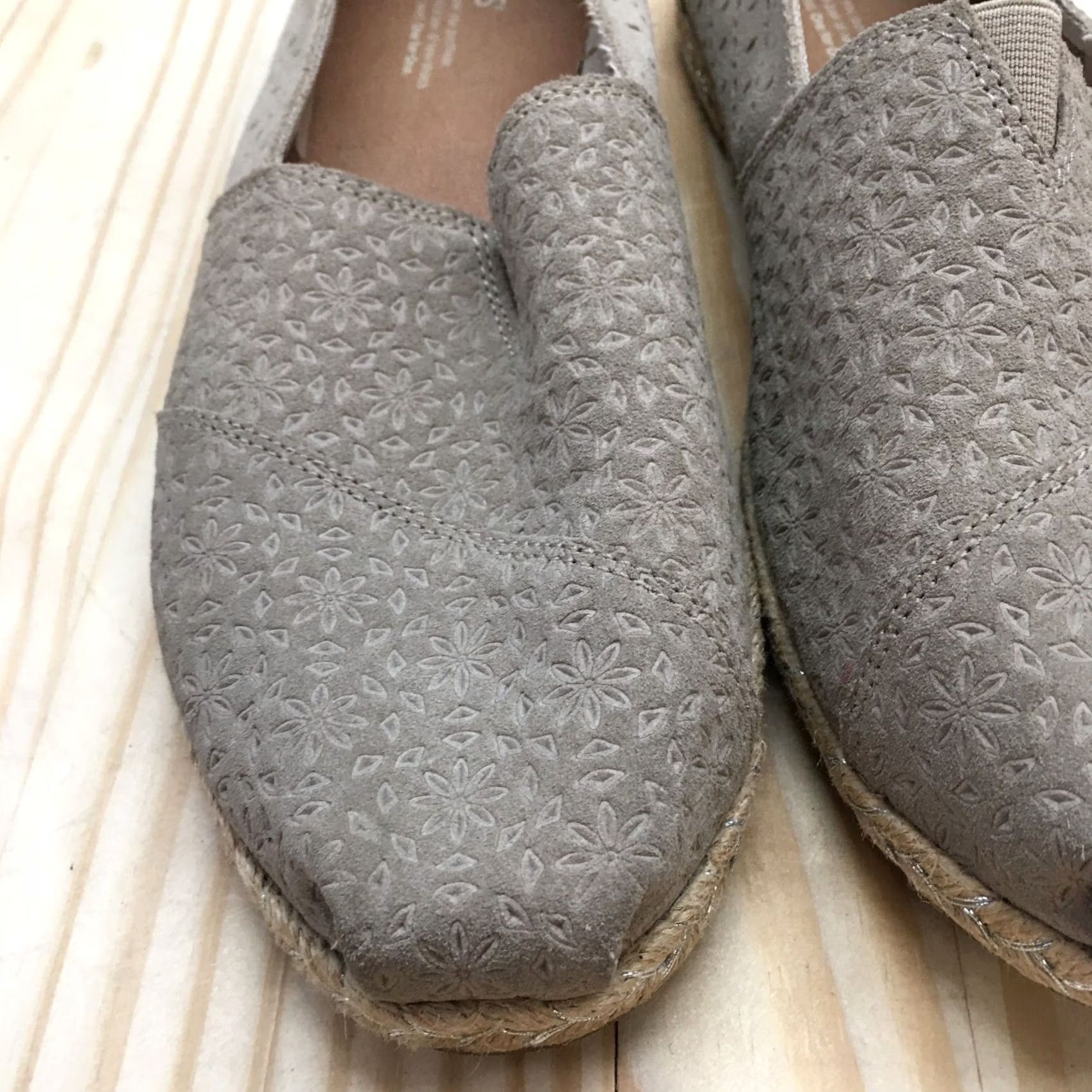 Toms TOMS Alpargatas Womens Slip-On Brown Floral Comfort Casual Flat 12 Sh Size XL / US 12-14 / IT 48-50 - 6 Thumbnail