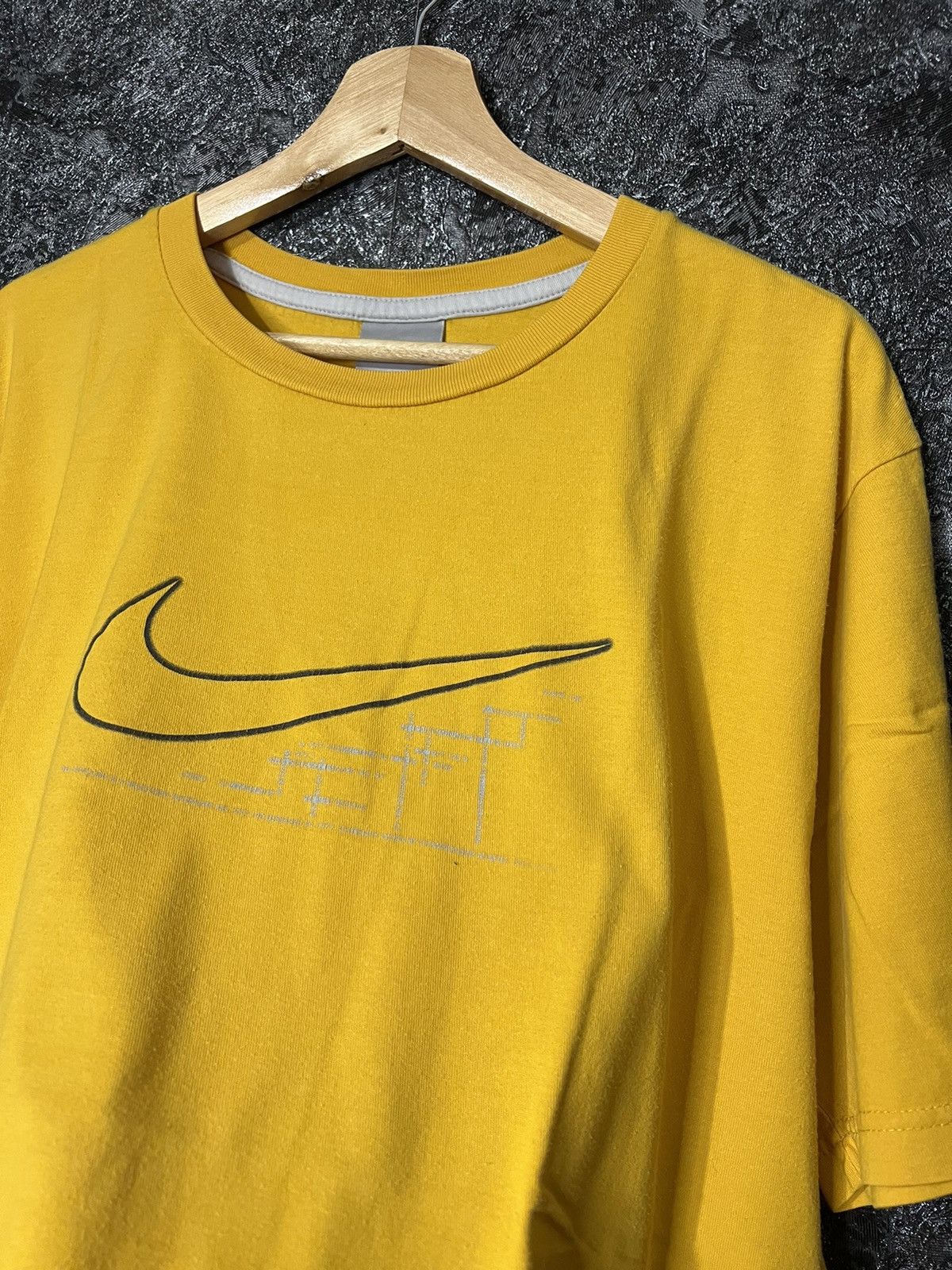 Nike × Vintage Vintage Nike T Shirt Big Central Logo Swoosh Orange Y2K Size US XL / EU 56 / 4 - 3 Thumbnail