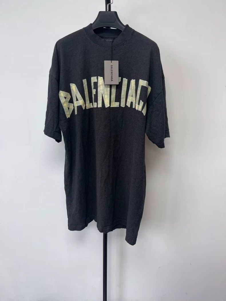 Balenciaga Balenciaga Logo Print Crewneck Short Sleeve T-shirt - dmc Size US S / EU 44-46 / 1 - 1 Thumbnail