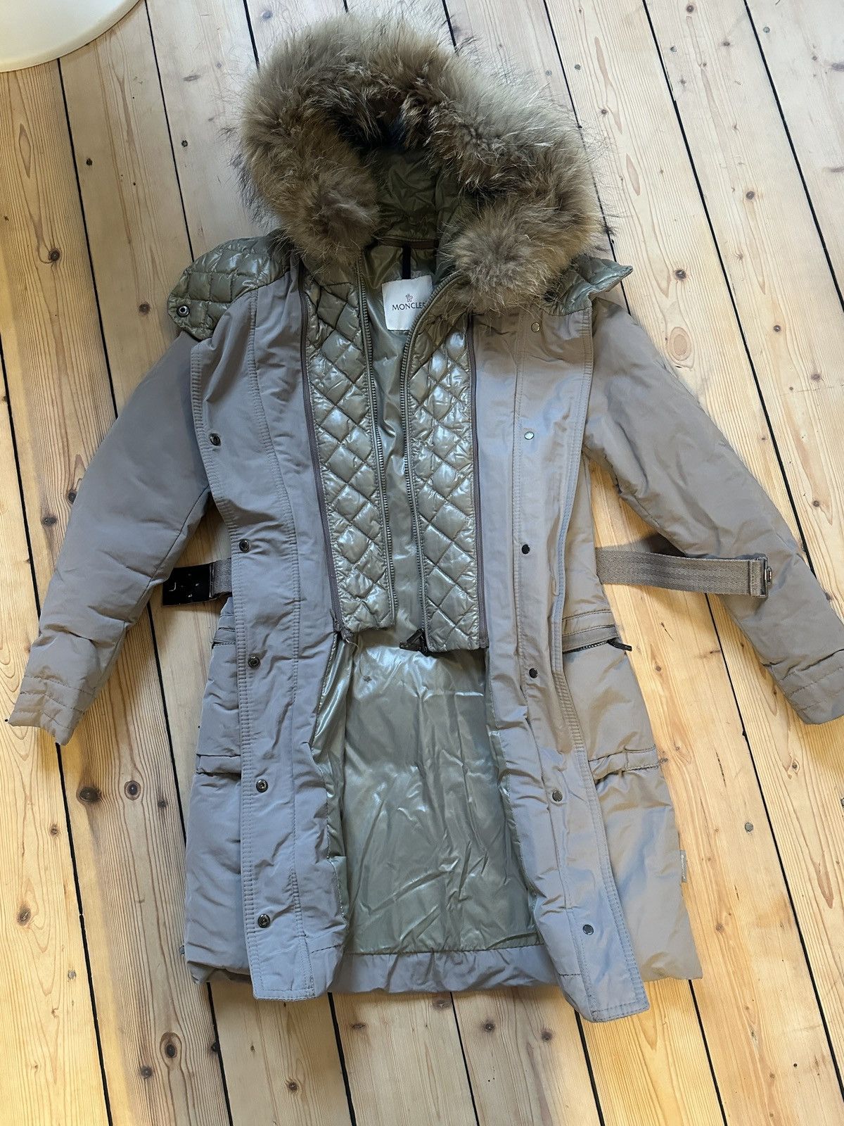 Moncler Moncler Down Coat Size S / US 4 / IT 40 - 3 Thumbnail