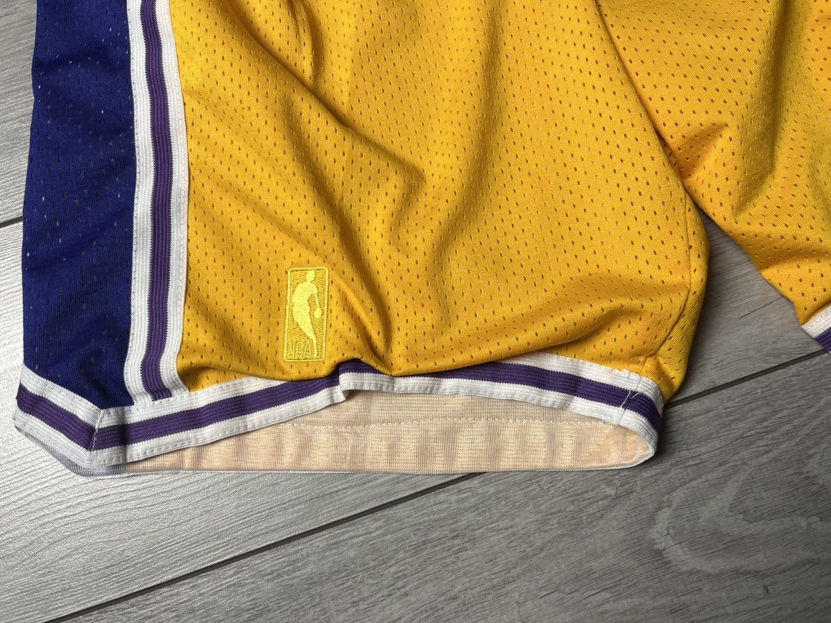 Just Don Just Don NBA Los Angeles Lakers Shorts 1996/7 size Large Size US 34 / EU 50 - 2 Thumbnail