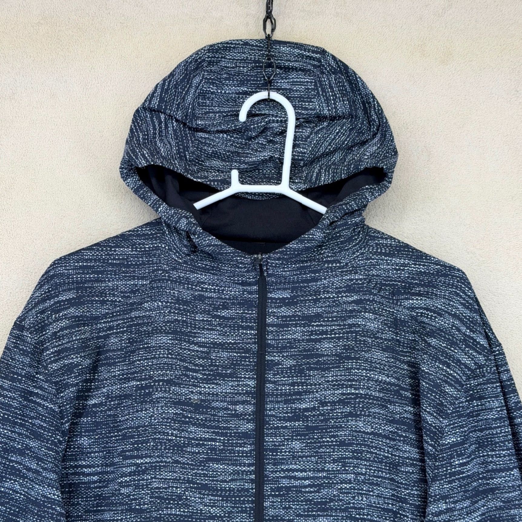 Lululemon Lululemon Men's XXL Full Zip Hooded Jacket Heathered Gray Navy Athletic Size US XXL / EU 58 / 5 - 2 Thumbnail