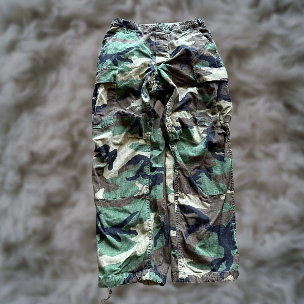 Vintage Y2K Baggy Army Camo Cargo Pants Mens 30x28 Woodland BDU Waist Tabs Hem Ties Size US 29 - 1 Thumbnail