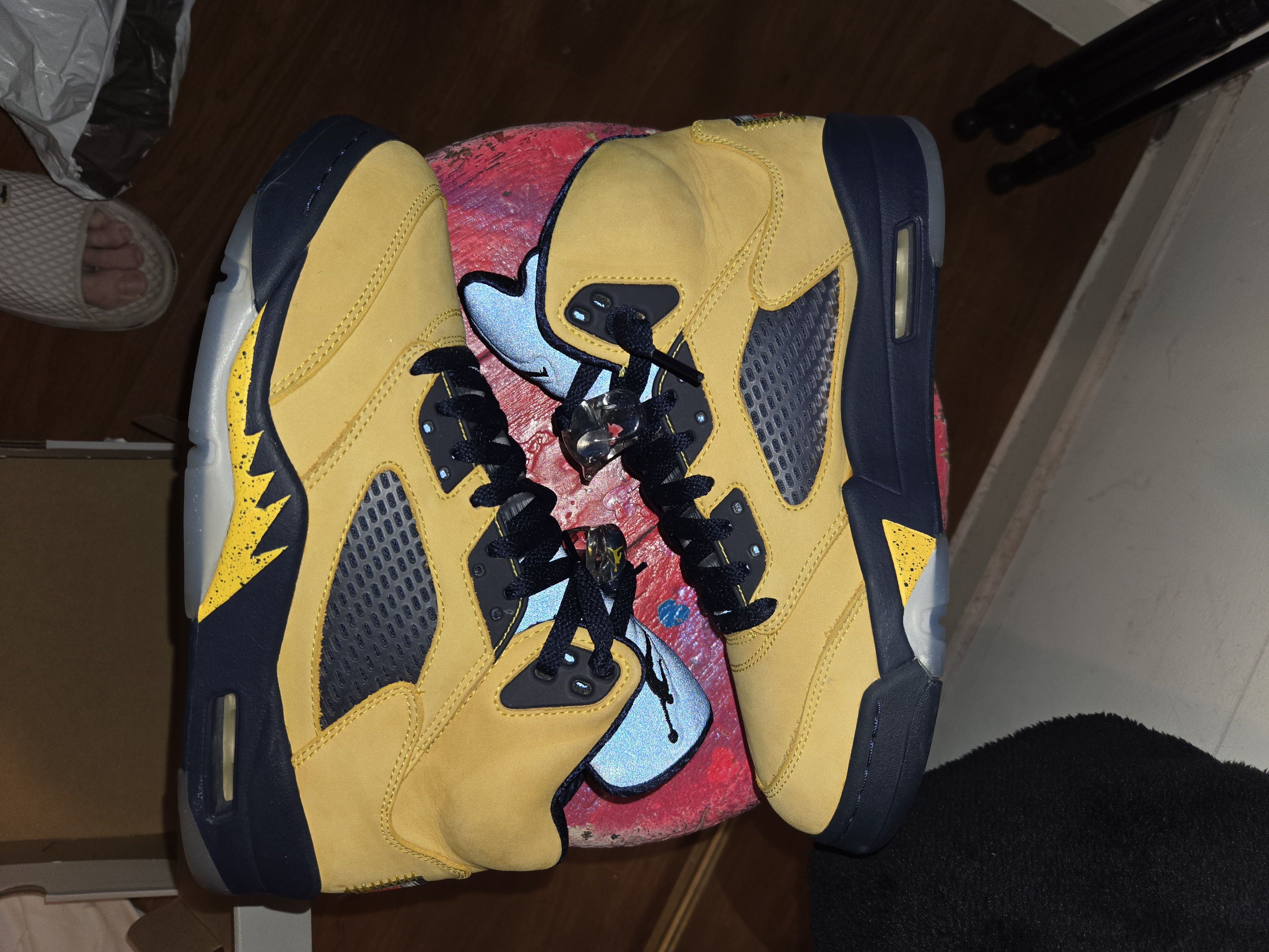 Jordan Brand JORDAN 5 MICHIGAN Size US 9 / EU 42 - 3 Thumbnail