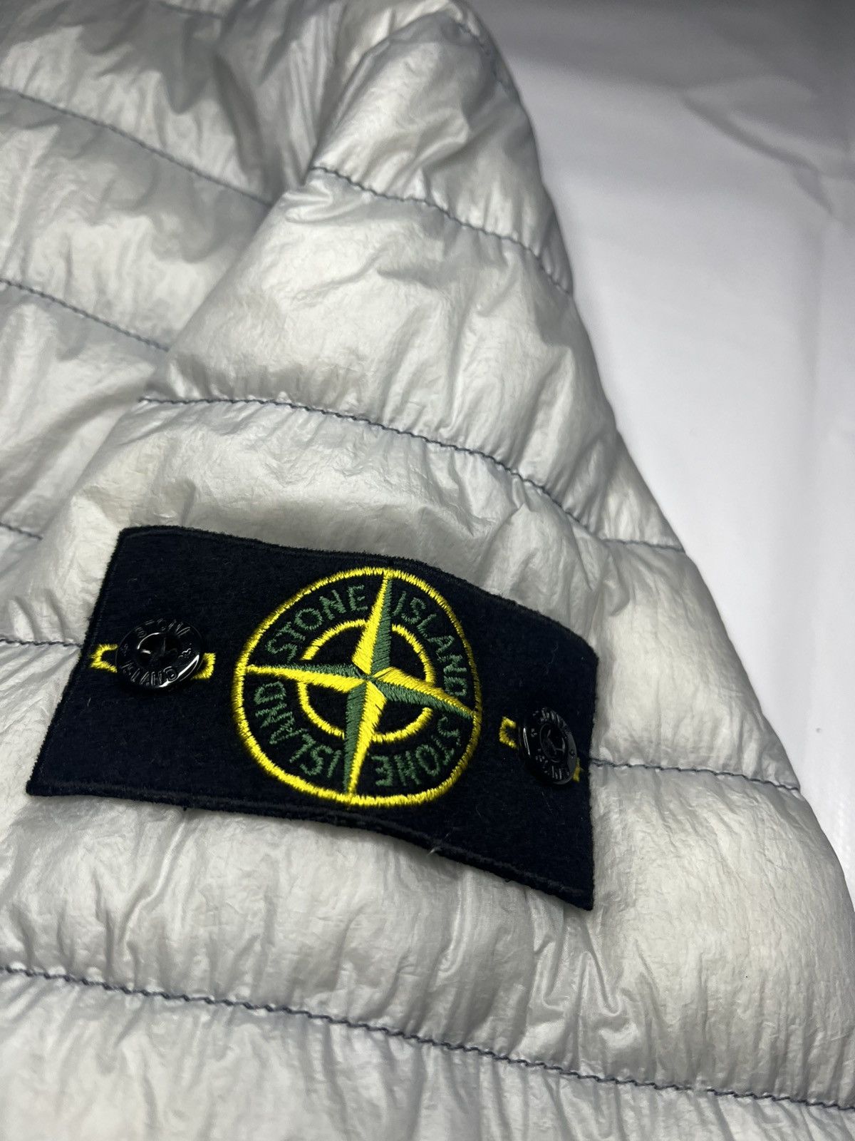Stone Island Stone Island Lightweight Down Jacket Silver Grey – Size L Size US L / EU 52-54 / 3 - 4 Thumbnail