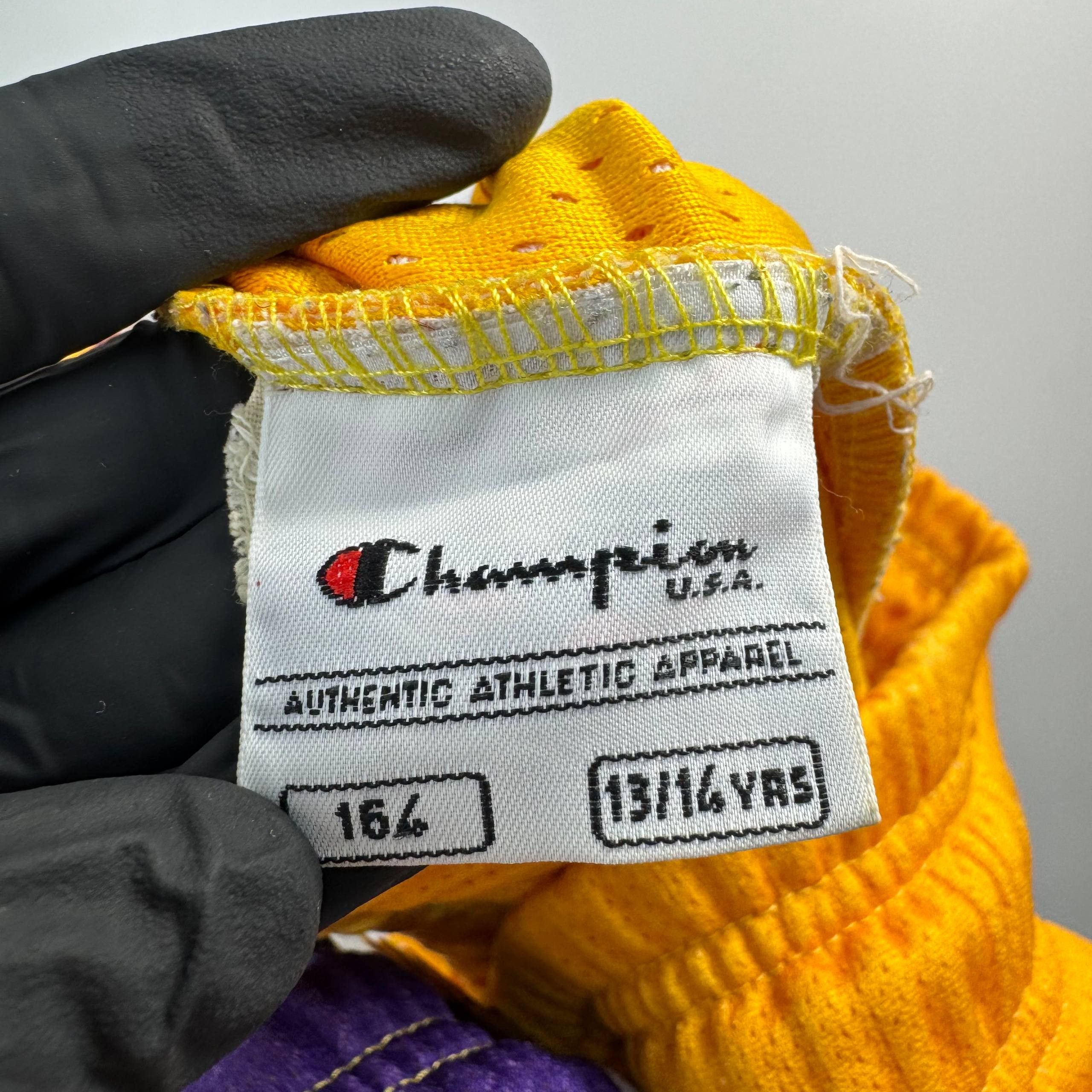 Champion Vintage Champion NBA Basketball Shorts Los Angeles Lakers S Size US S / EU 44-46 / 1 - 4 Thumbnail