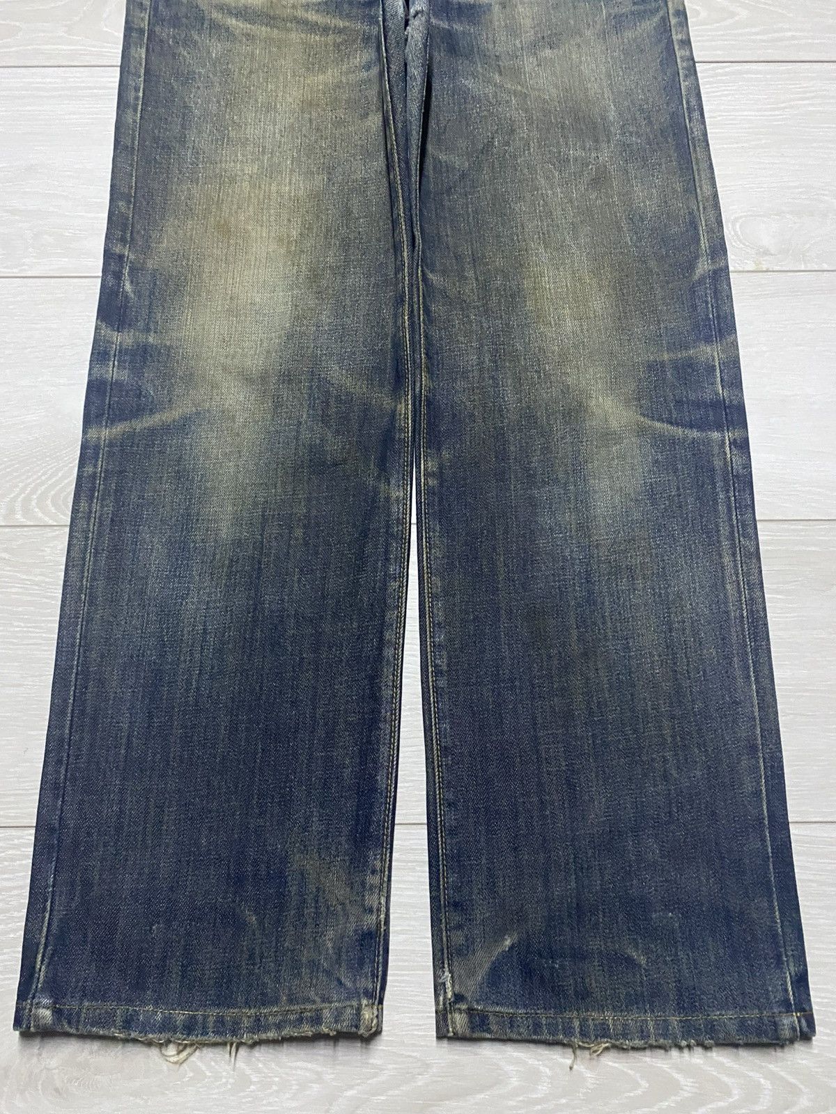 Undercover × Uniqlo Vintage Uniqlo Mud Wash Distressed Loose Jeans Size US 31 - 5 Thumbnail