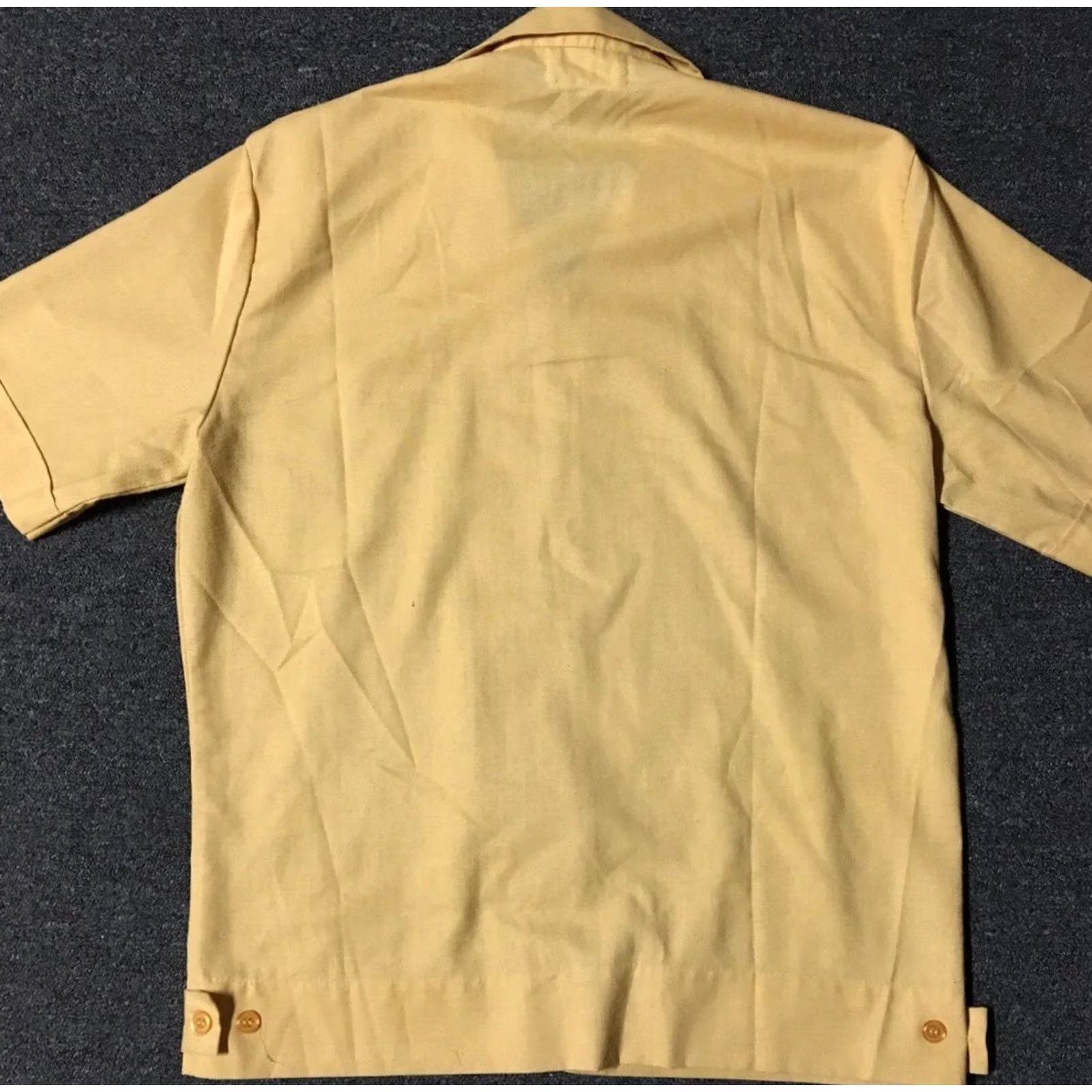 Vintage VINTAGE US Army & Air Force Exchange Service Faded Shirt M Military Grunge 70s 80s Yellow Nike? Officer T-Shirt Mens Graphic Tee Size US M / EU 48-50 / 2 - 5 Thumbnail