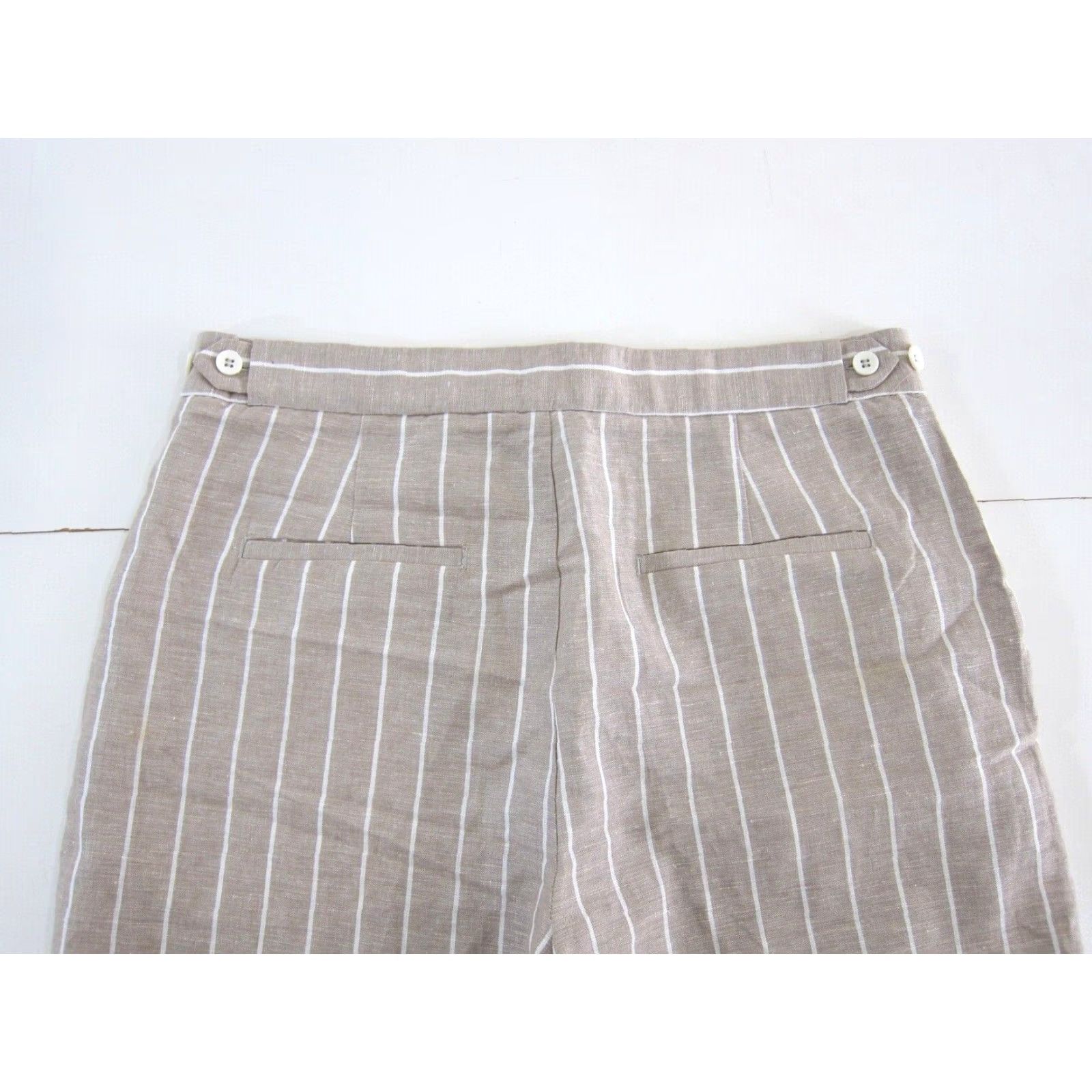 Vintage NWT Gibson Latimer Bermuda Linen Beige Stripe Flat Front Short 6 Women Bermuda Linen Beige Stripe NWT Gibson Latimer Women Short 6 Size 28" / US 6 / IT 42 - 3 Thumbnail