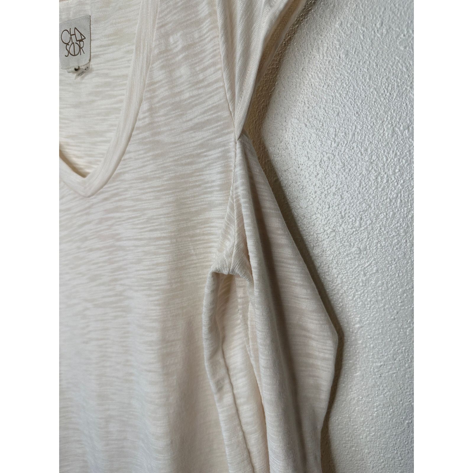 Chaser Brand Chaser Cream V-Neck Cold Shoulder Long Sleeve Burnout Top L Size L / US 10 / IT 46 - 6 Thumbnail
