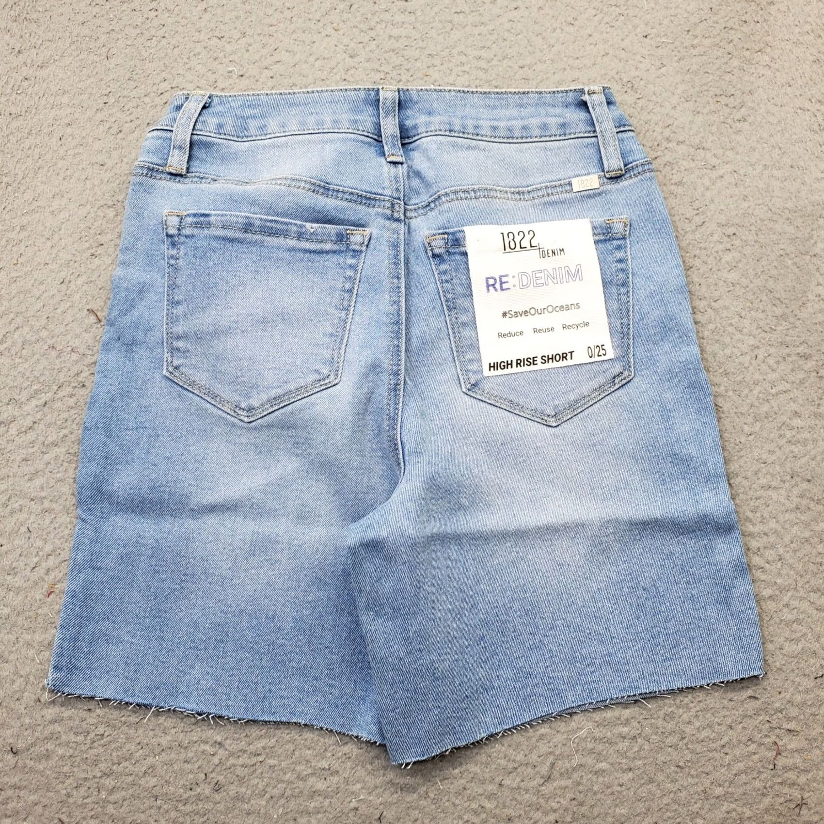 Vintage 1822 Denim Womens Size 0 Bermuda Shorts Blue Distressed Raw Hem High Rise Stretch 6.5 Inseam 12.5" Waist 25" NWT Summer Casual Size 25" / US 0 / IT 36 - 2 Thumbnail