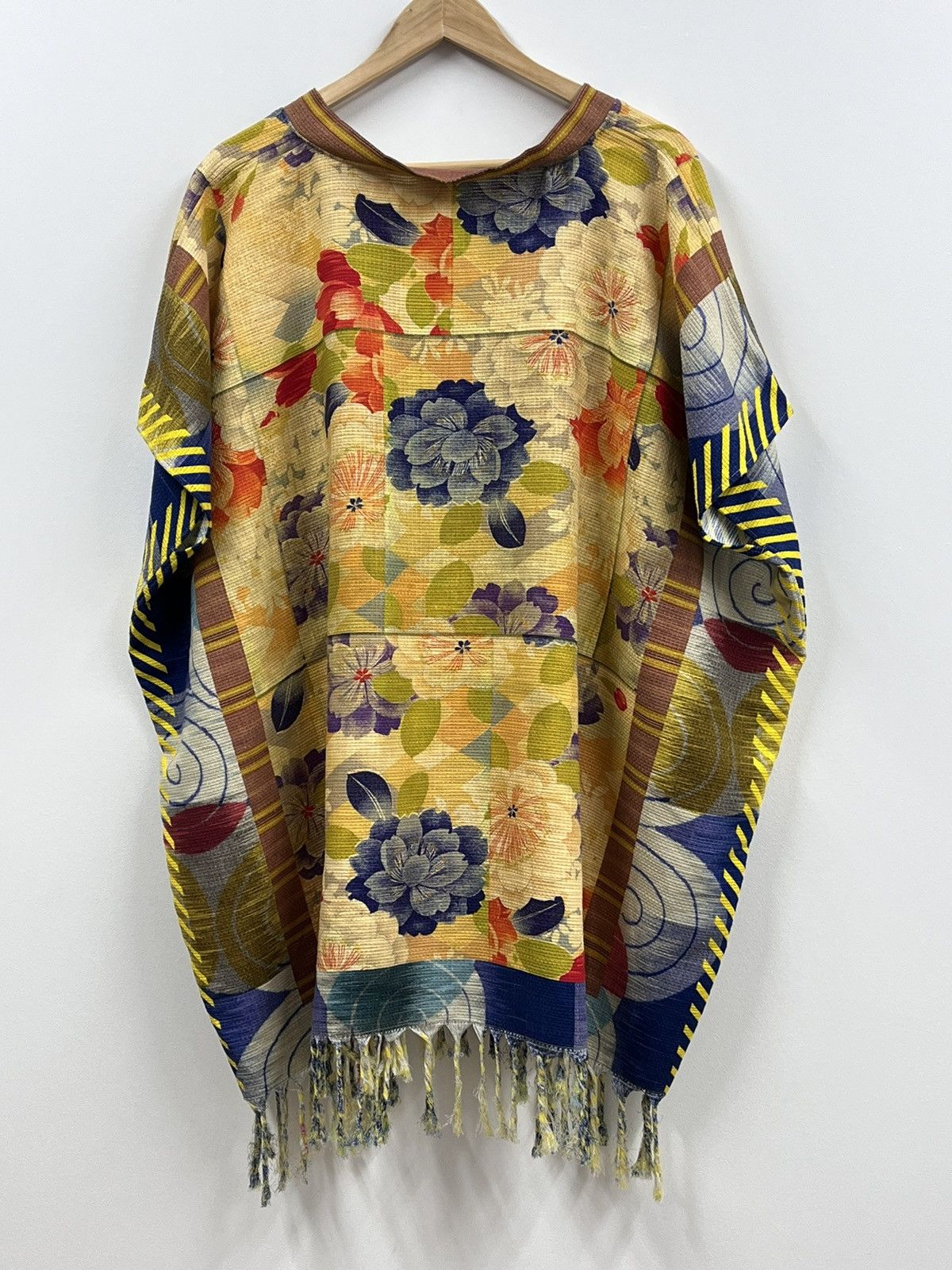 Pierre-Louis Mascia Pierre Louis Mascia Cotton & Linen Flower Poncho V Neck OS Size M / US 6-8 / IT 42-44 - 6 Thumbnail