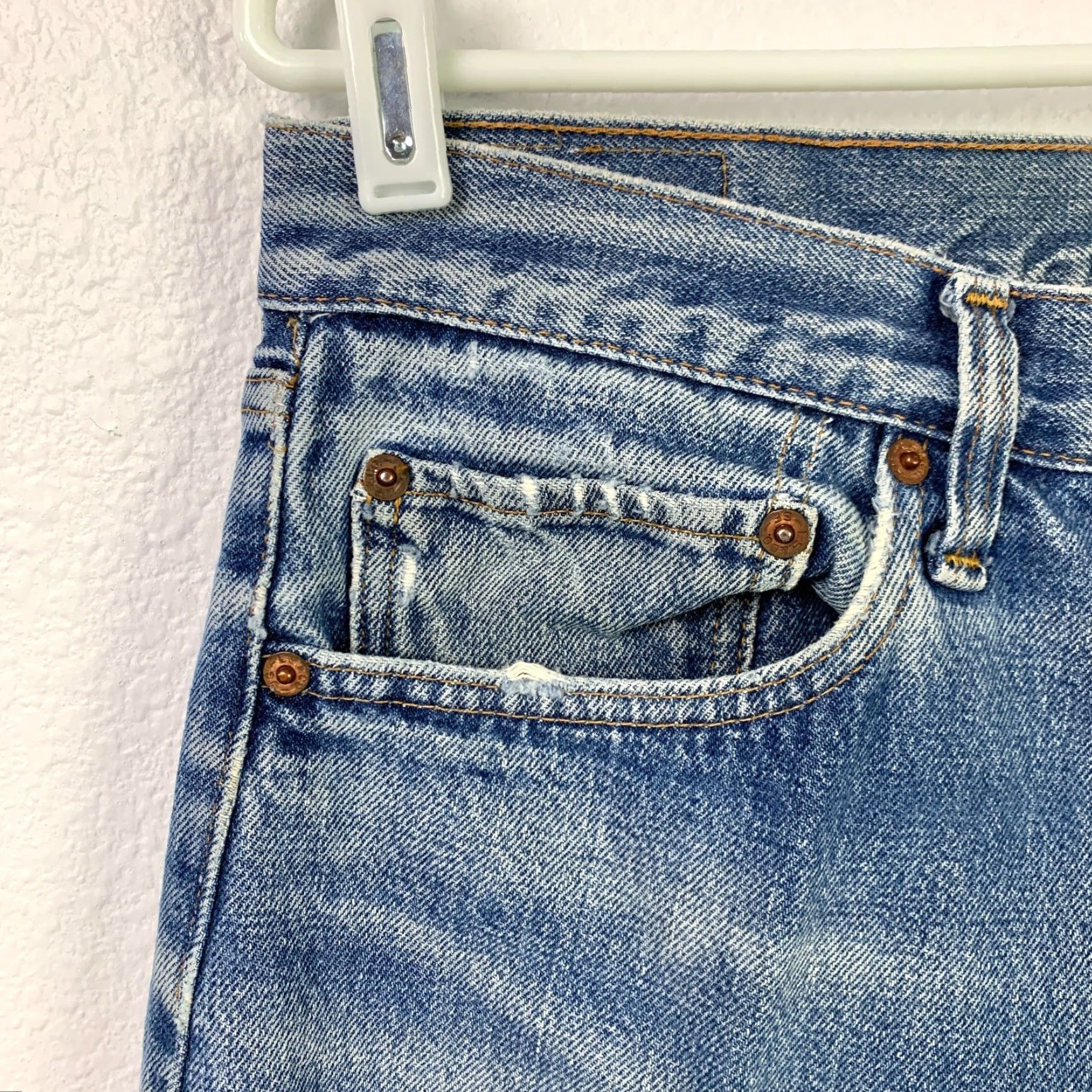 Levi's VINTAGE Levi's 501 Jeans Men Regular Fit 34x32.5 Blue Denim Cotton Button Fly 1978 Redline Selvedge USA 90s Style Size US 34 / EU 50 - 7 Thumbnail
