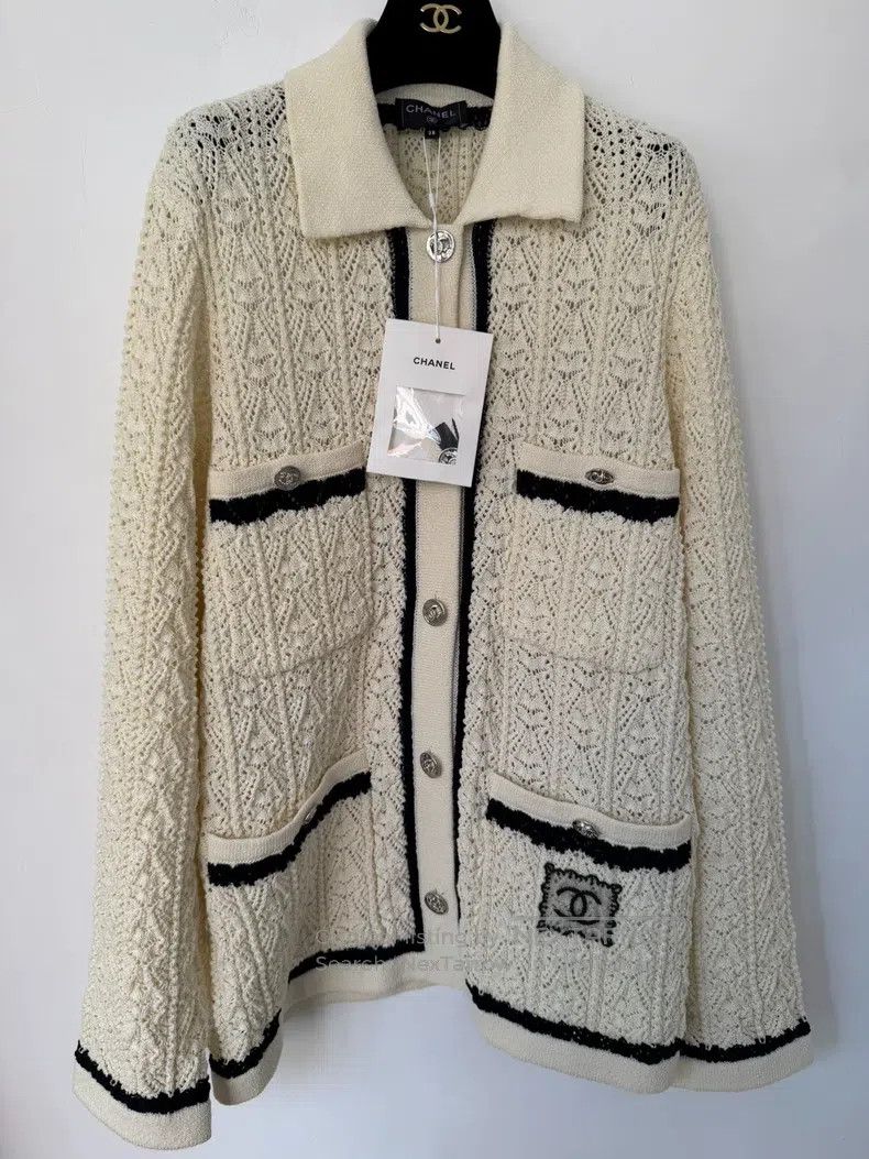 Chanel Chanel Off-white cardigan coat Size XS / US 0-2 / IT 36-38 - 1 Thumbnail