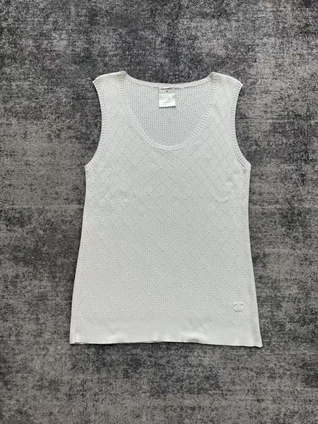Chanel Chanel White Sleeveless Tank Top Size S / US 4 / IT 40 - 1 Thumbnail