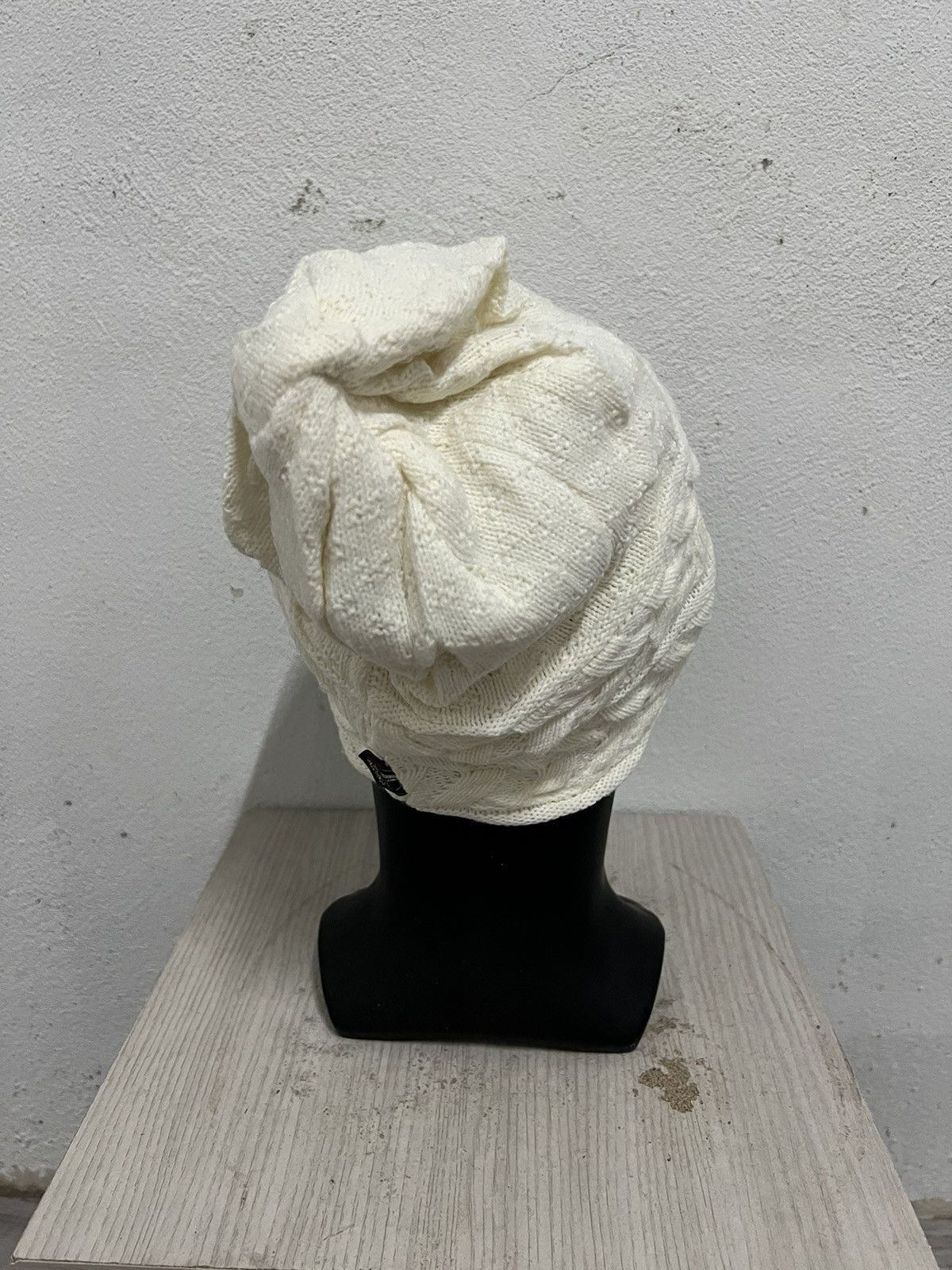Ellesse Vintage Ellesse Crochet Beanie Hat Size ONE SIZE - 5 Thumbnail