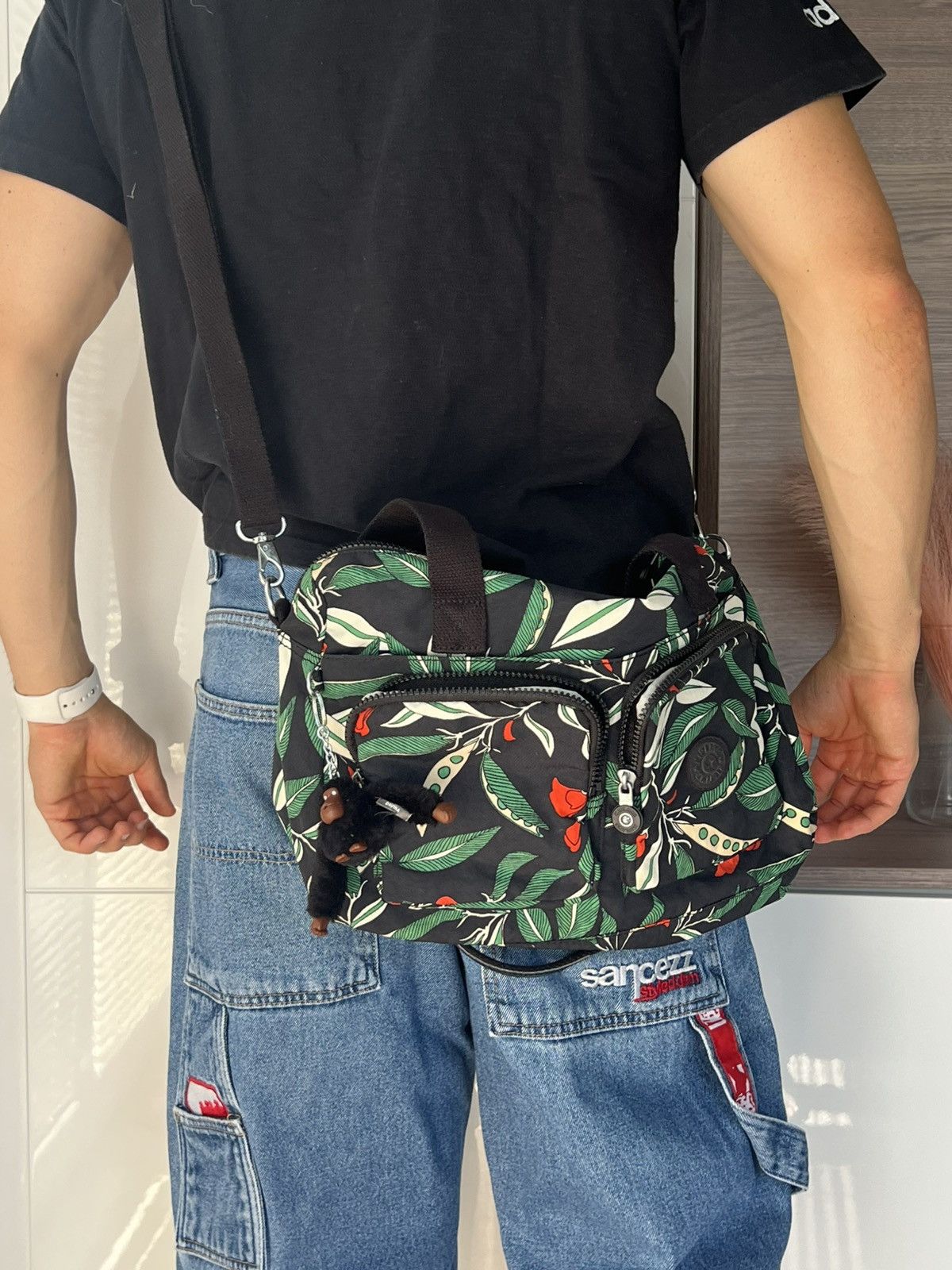 Designer ‼️Kipling with Monkey “Davina” Forest Motives Shoulders Bag‼️ Size ONE SIZE - 1 Thumbnail
