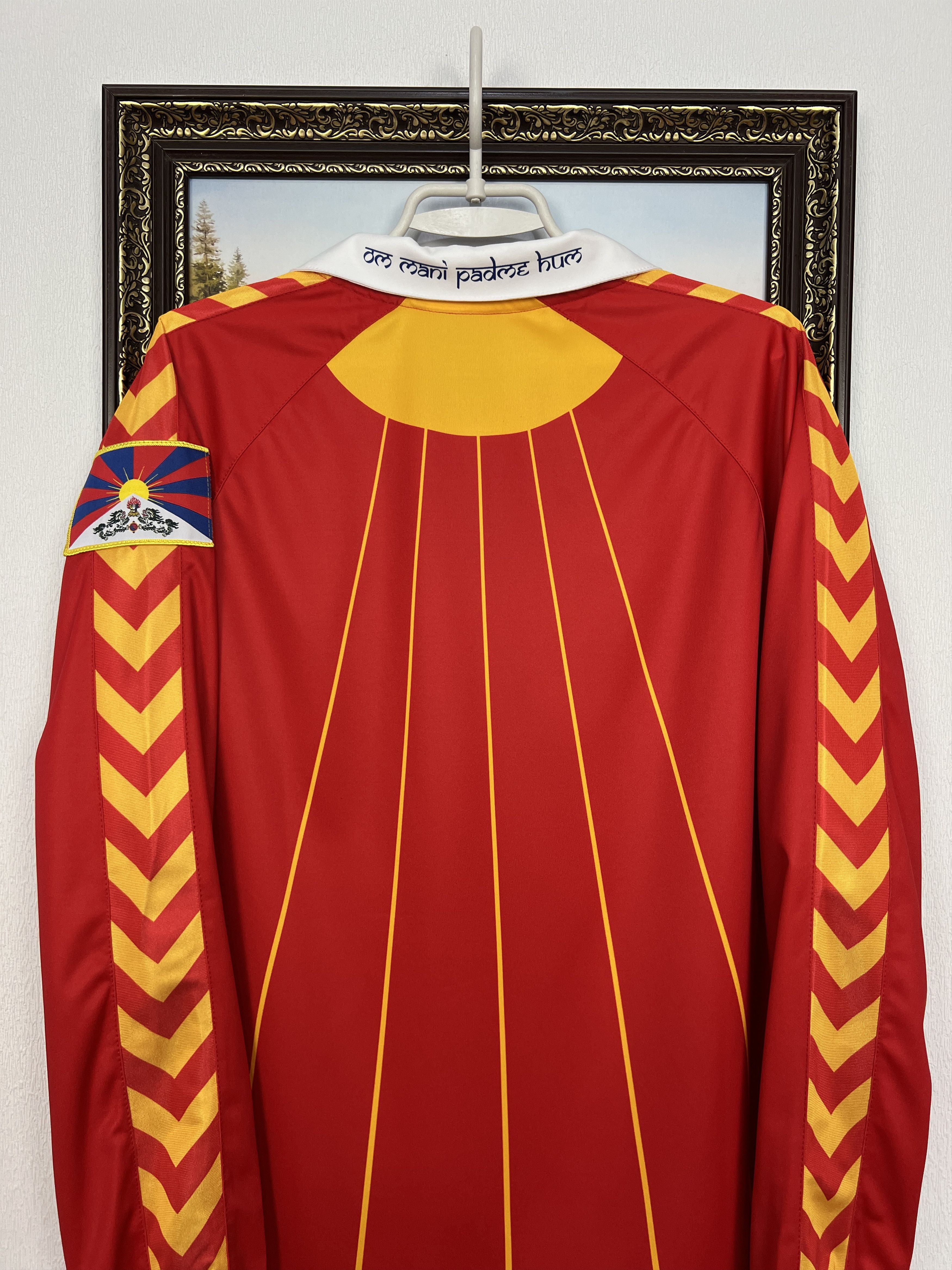 Hummel Tibet Home football shirt 2006 Long Sleeve Jersey Hummel Size US M / EU 48-50 / 2 - 13 Thumbnail