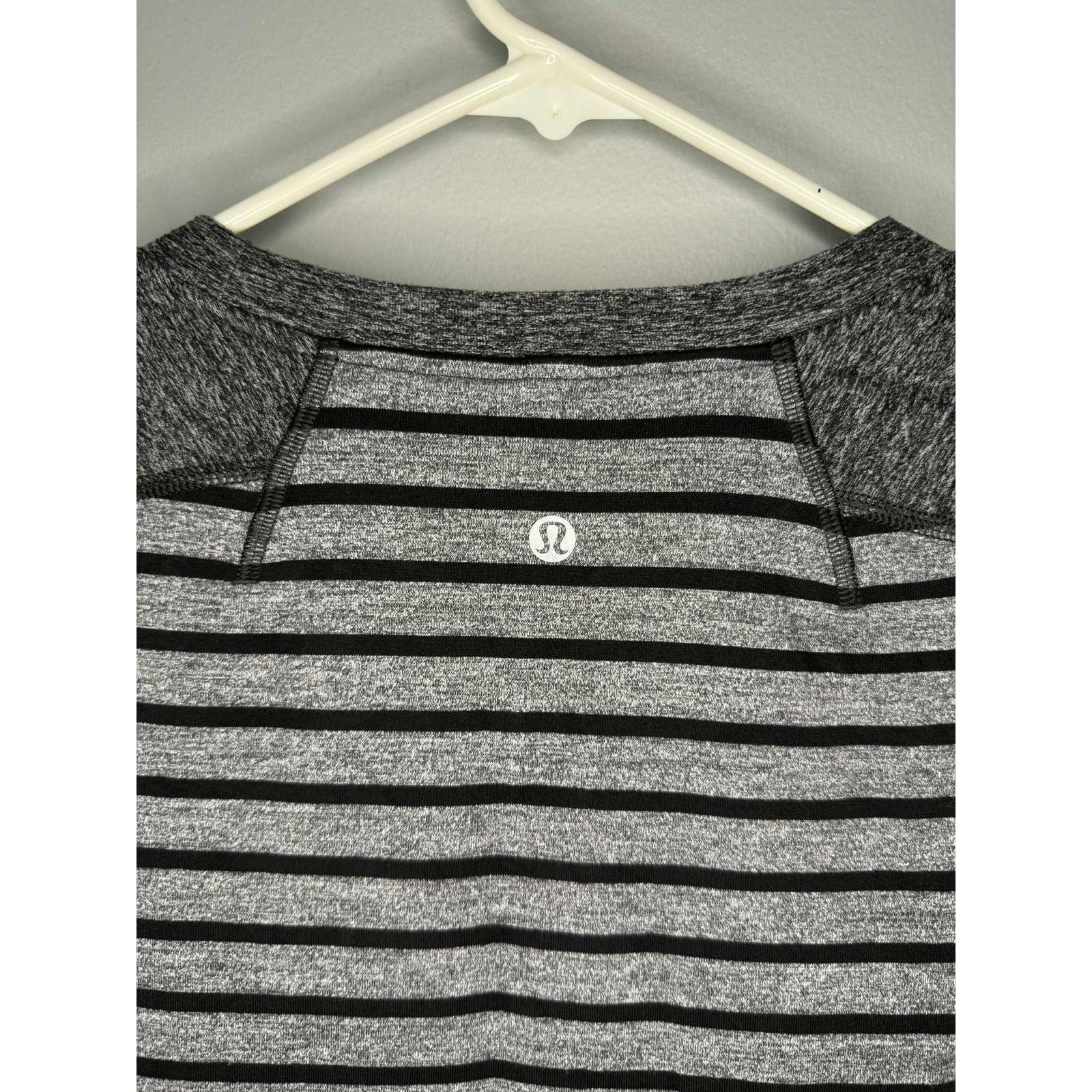 Lululemon Lululemon Surge Warm Crew T-Shirt Stripe Dark Slate Black Size US XL / EU 56 / 4 - 6 Thumbnail