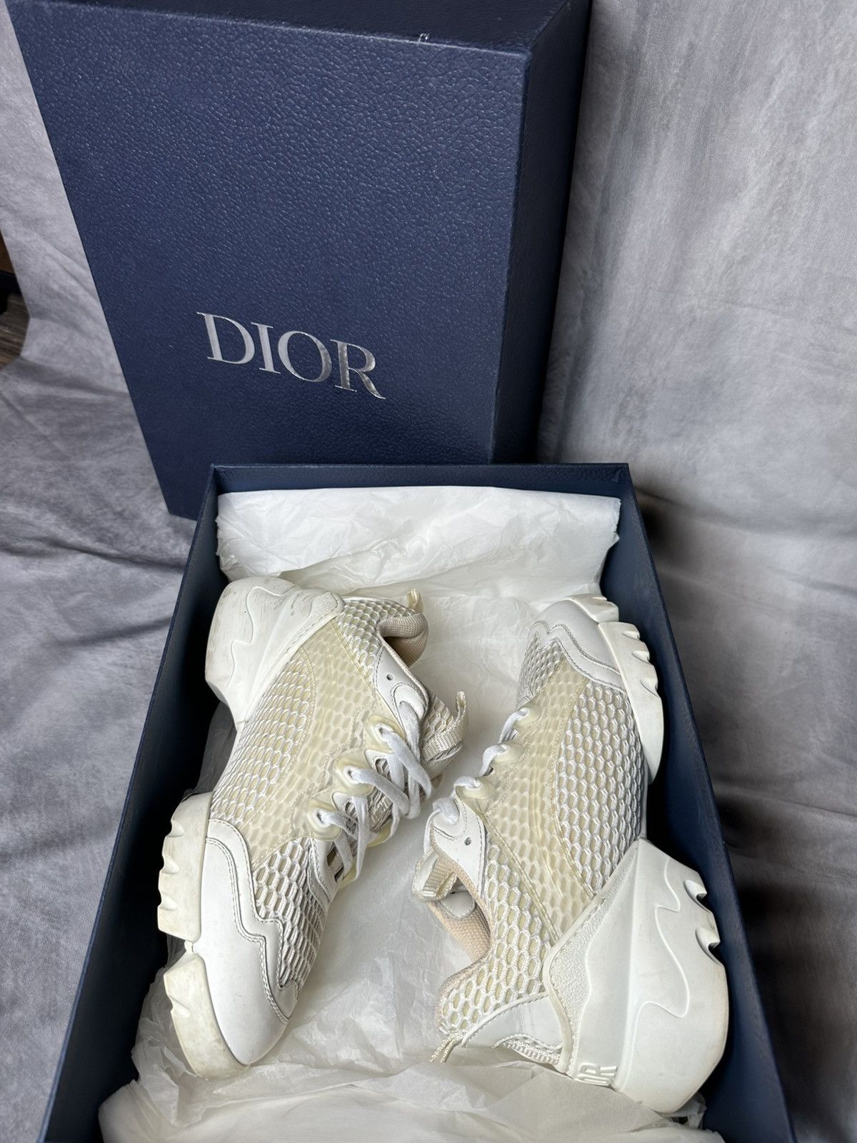Dior DIOR D-CONNECT LEATHER & MESH SNEAKER Size US 7 / IT 37 - 2 Thumbnail