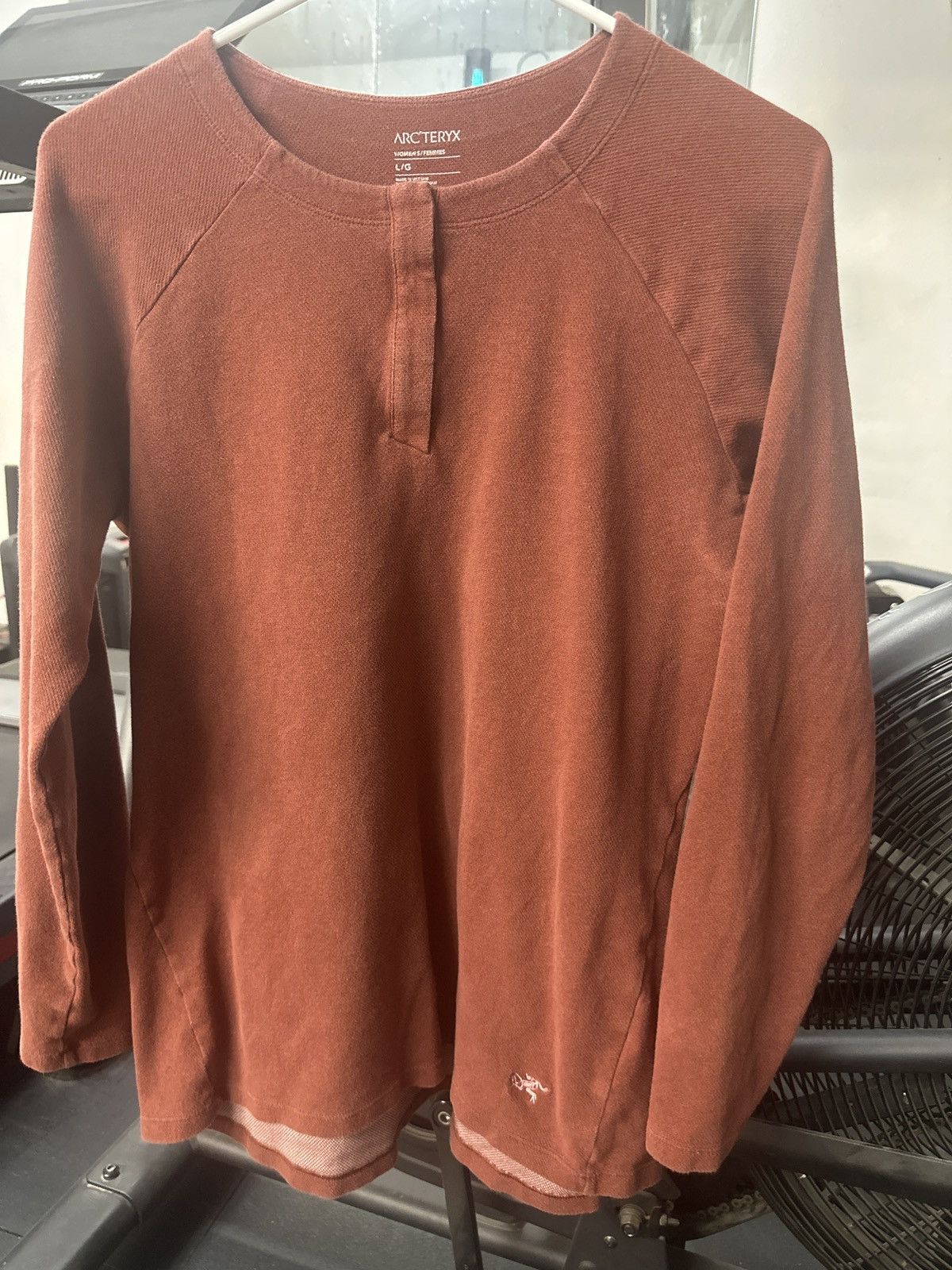 Arc'teryx Arc’teryx Red Long-sleeve Size L / US 10 / IT 46 - 1 Thumbnail