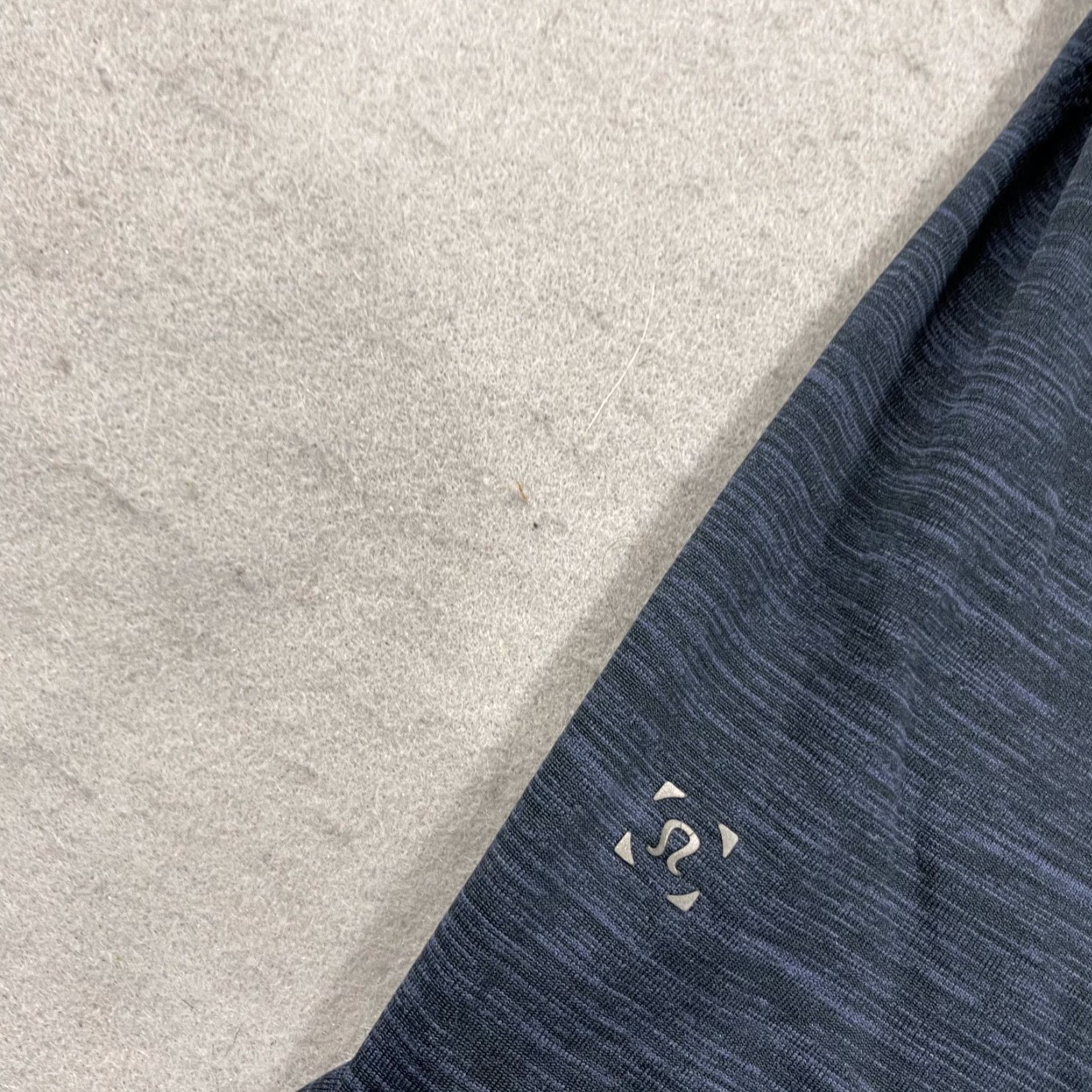 Lululemon Lululemon Shirt Mens Large Blue Heather Performance Gym Stretch Metal Vent Lift Size US L / EU 52-54 / 3 - 5 Thumbnail