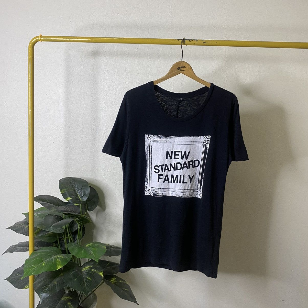 Undercover By Jun Takahashi New Standard Family Collaboration Tshirt Size US M / EU 48-50 / 2 - 1 Thumbnail