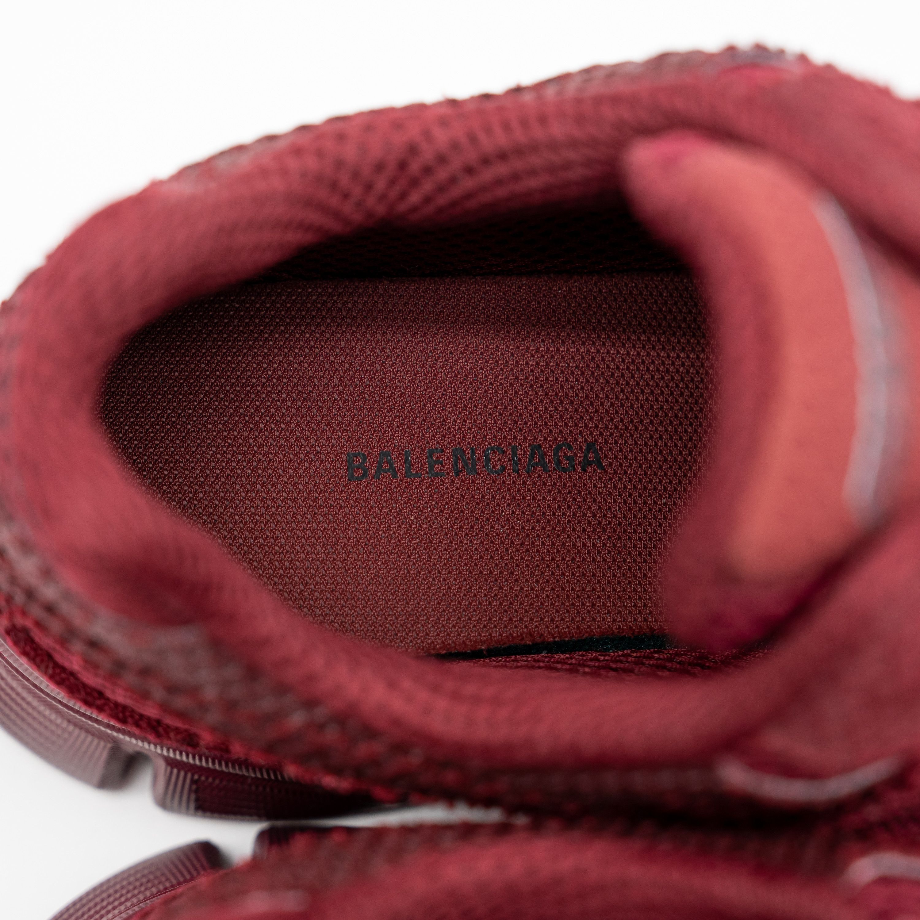 Balenciaga 39 EU / 9 US Balenciaga Phantom Sneakers Burgundy Mesh Size US 9 / IT 39 - 10 Thumbnail