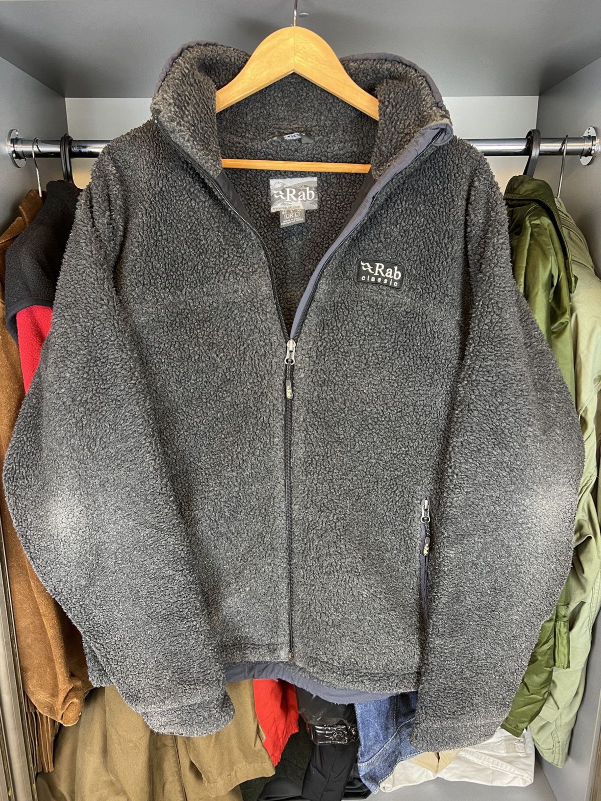 Rab × Vintage Gorpcore Vintage Rab Sherpa Deep Pile Fleece Jacket Size US XL / EU 56 / 4 - 1 Thumbnail