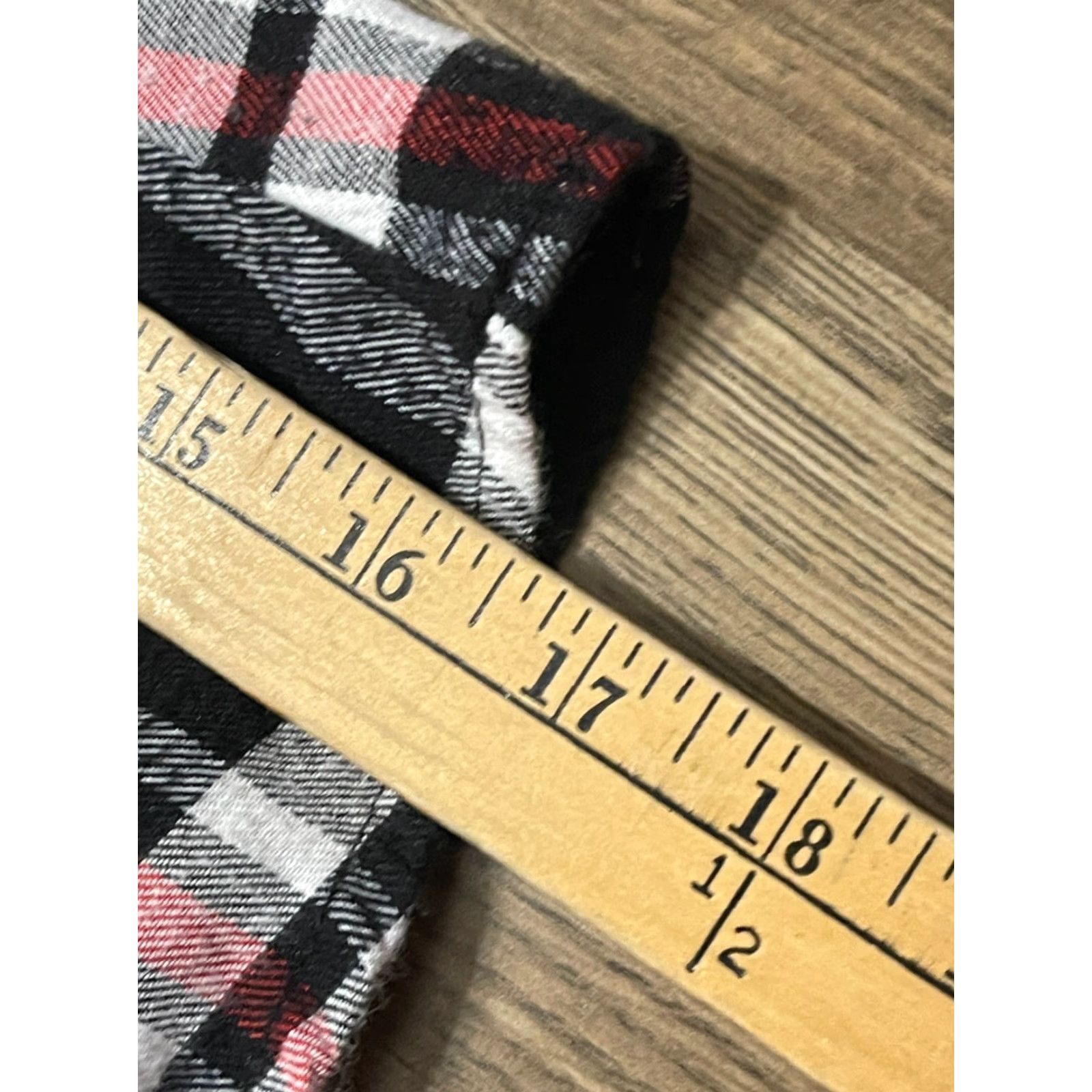 Vintage BTC Shirt Men's XL Black White Red Plaid Button Up with Hoodie Mens Size US XL / EU 56 / 4 - 7 Thumbnail