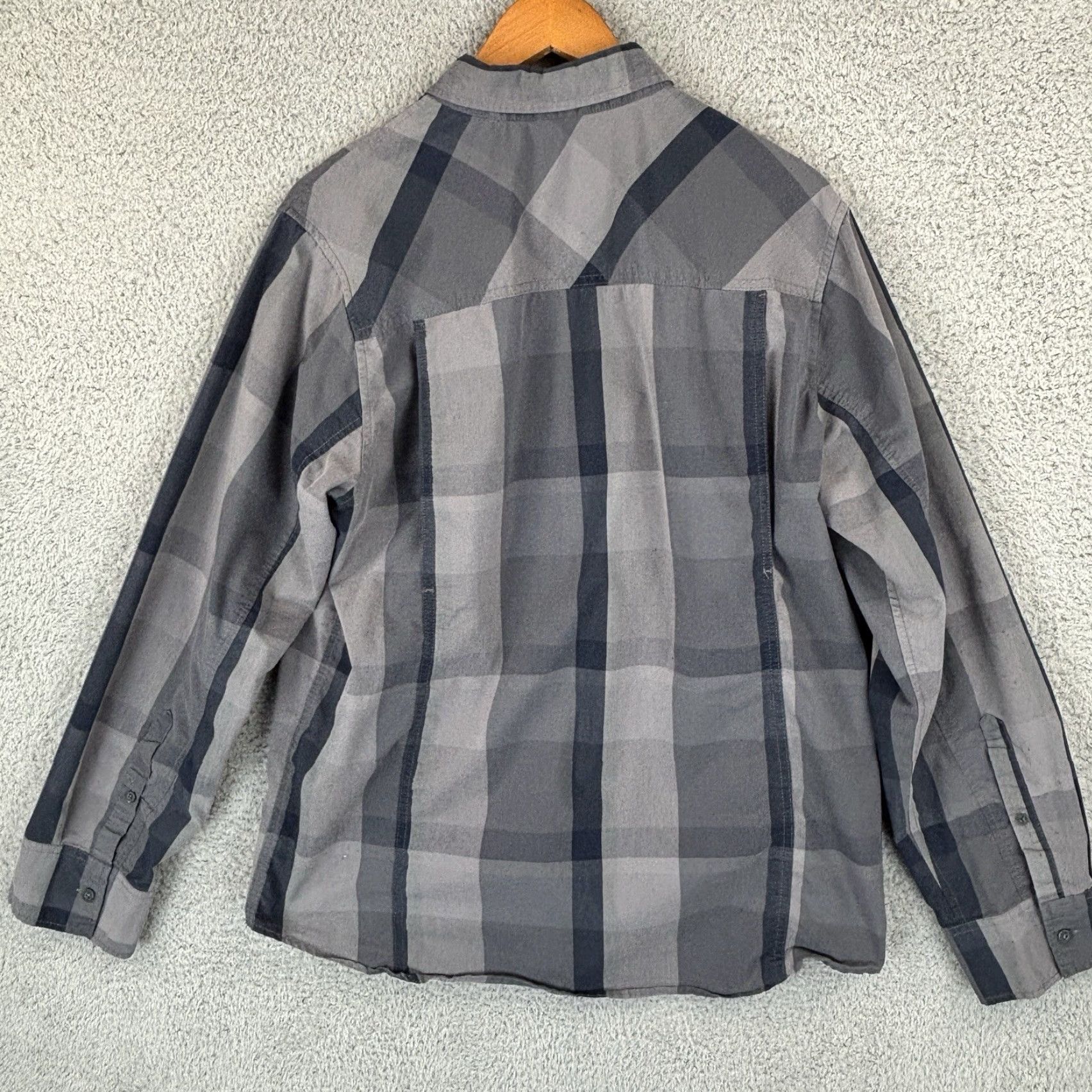 Vintage Red Bull Energy Drink Shirt Mens Large Gray Plaid Button Down Long Sleeve Size US L / EU 52-54 / 3 - 6 Thumbnail