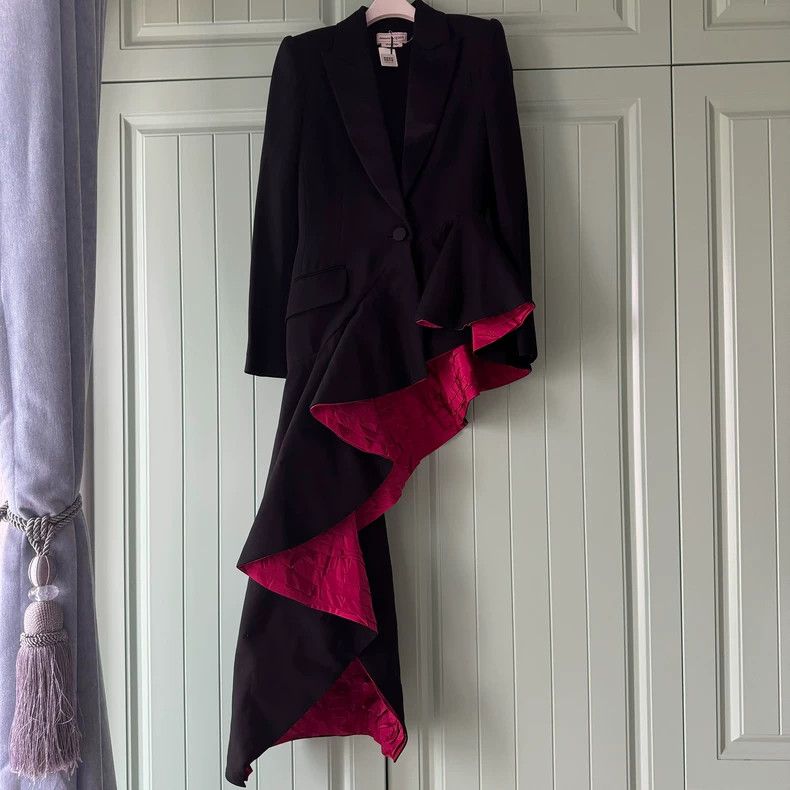 Alexander McQueen Alexander Mcqueen Black show suit Size XS / US 0-2 / IT 36-38 - 1 Thumbnail