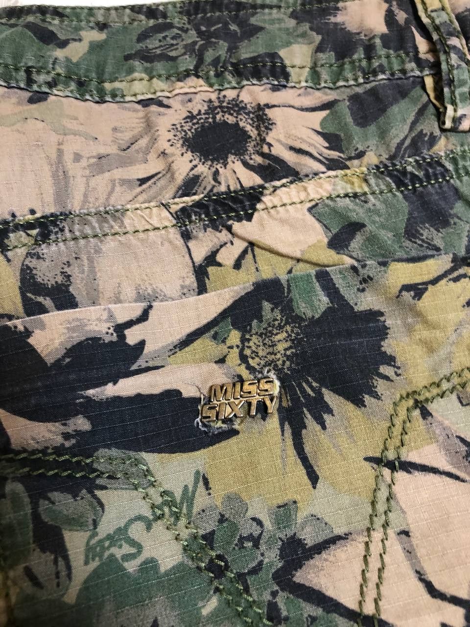 Miss Sixty Miss Sixty Floral Camo Cargo Pants Y2K Archive Size 33" - 12 Thumbnail
