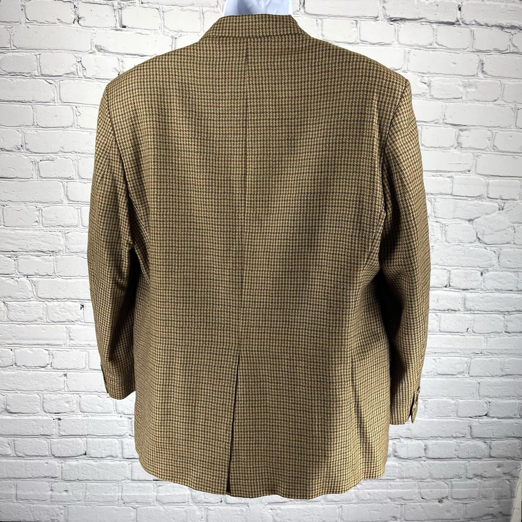 Ralph Lauren VTG Lauren Ralph Lauren Brown Houndstooth Lambswool Blend Blazer Sport Coat 44 Men Single-Breasted Notch Lapel 2 Piece 4-Button Dry Clean Only Wool Size 44R - 2 Thumbnail